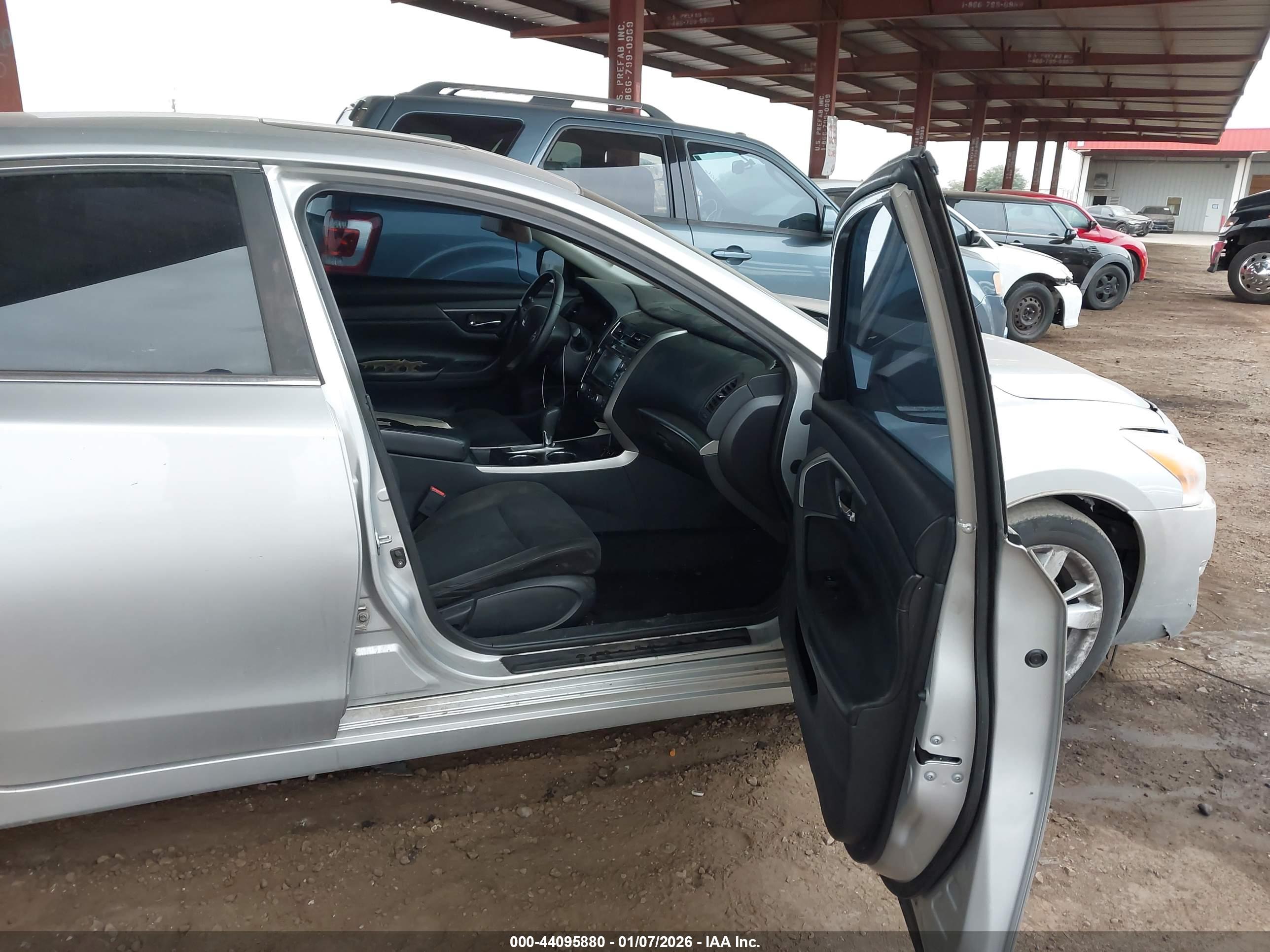 NISSAN ALTIMA image 5
