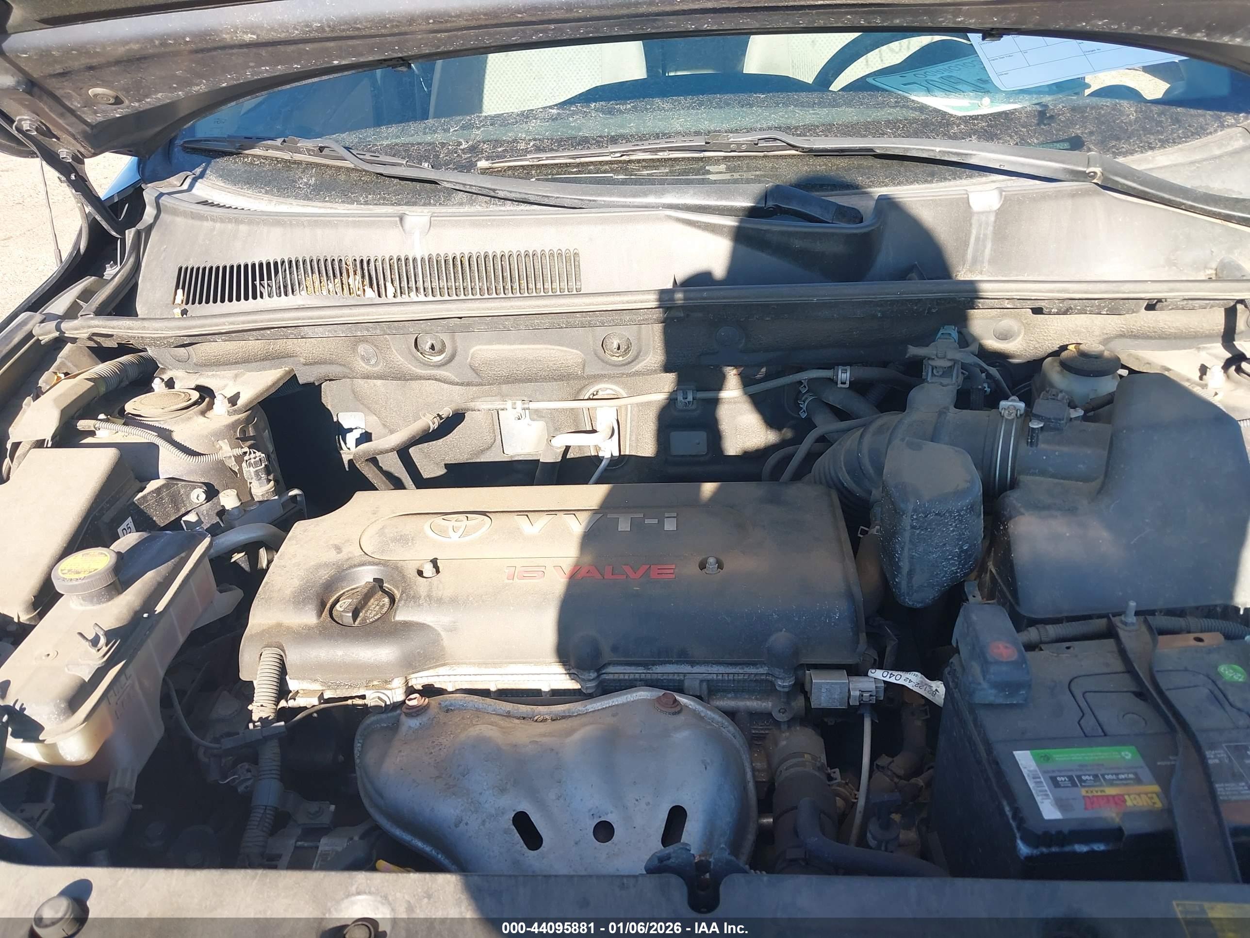TOYOTA RAV4 image 10