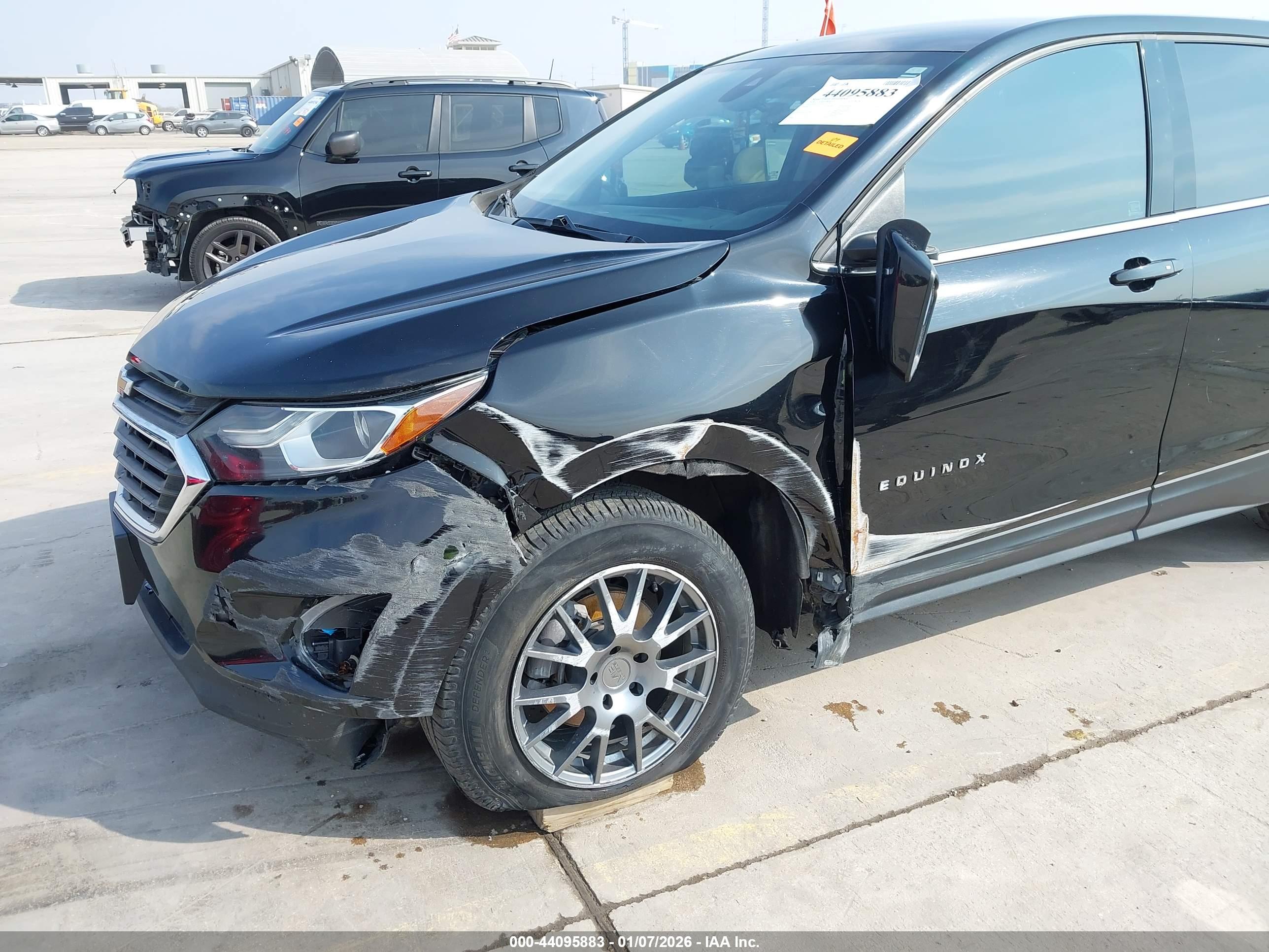 CHEVROLET EQUINOX image 6