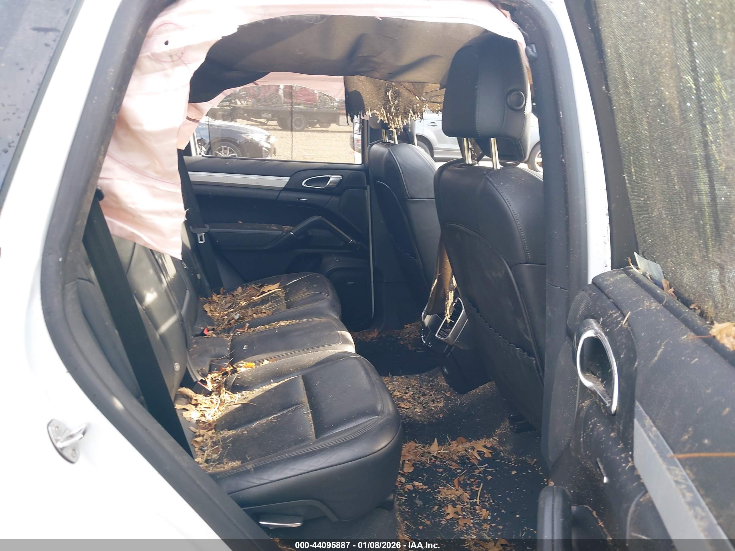 PORSCHE CAYENNE image 8