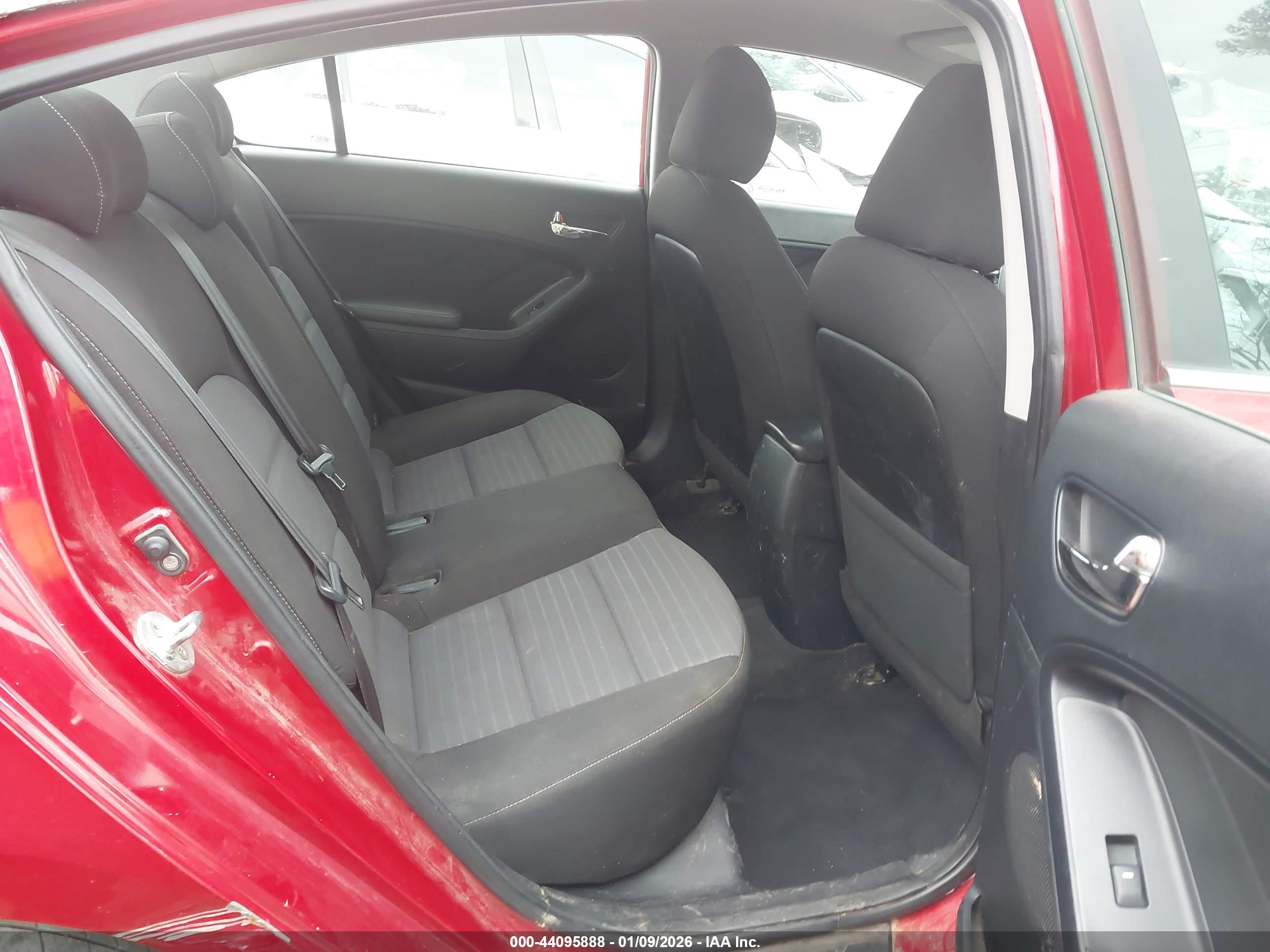KIA FORTE image 8