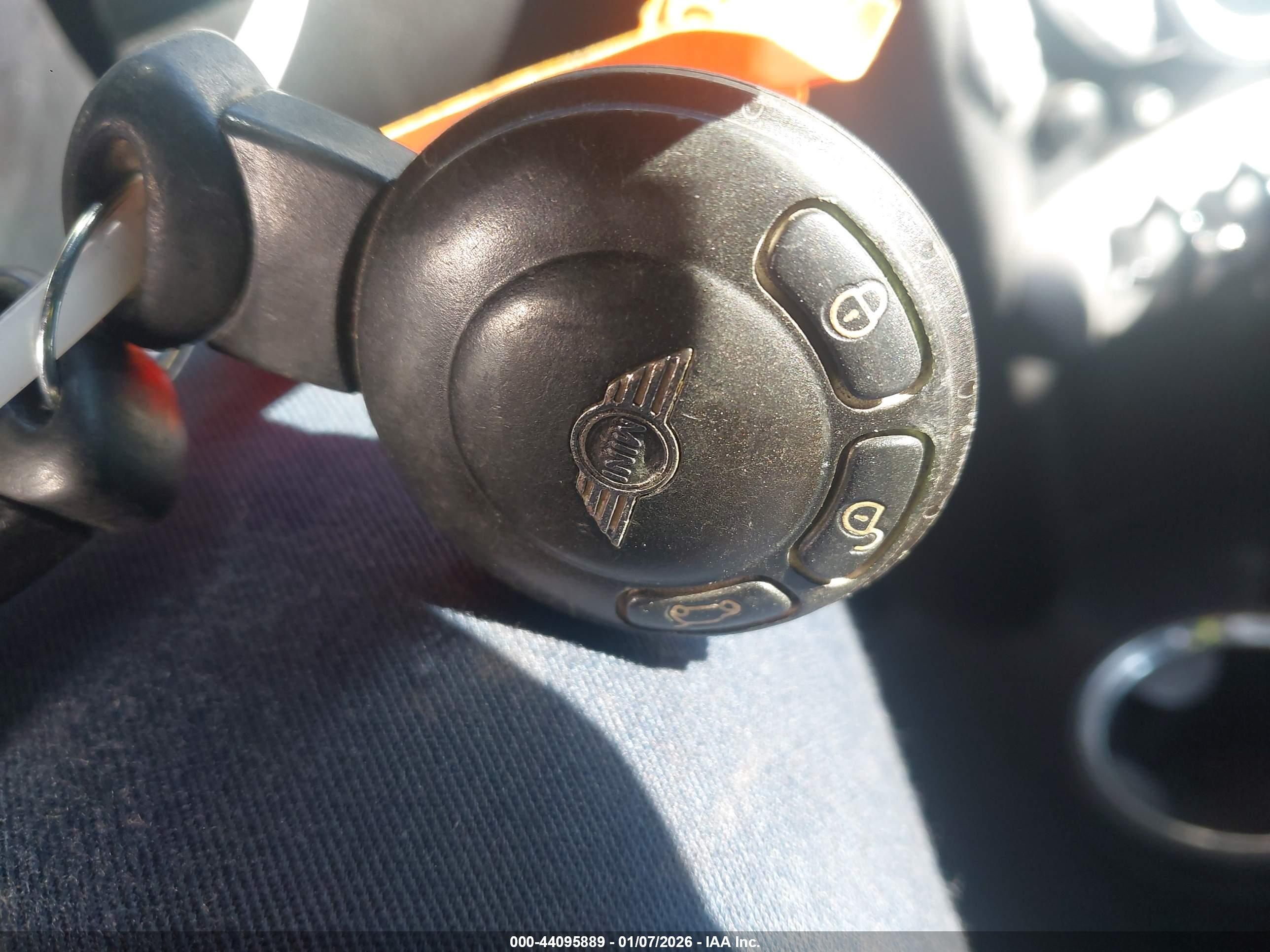 MINI COOPER image 11
