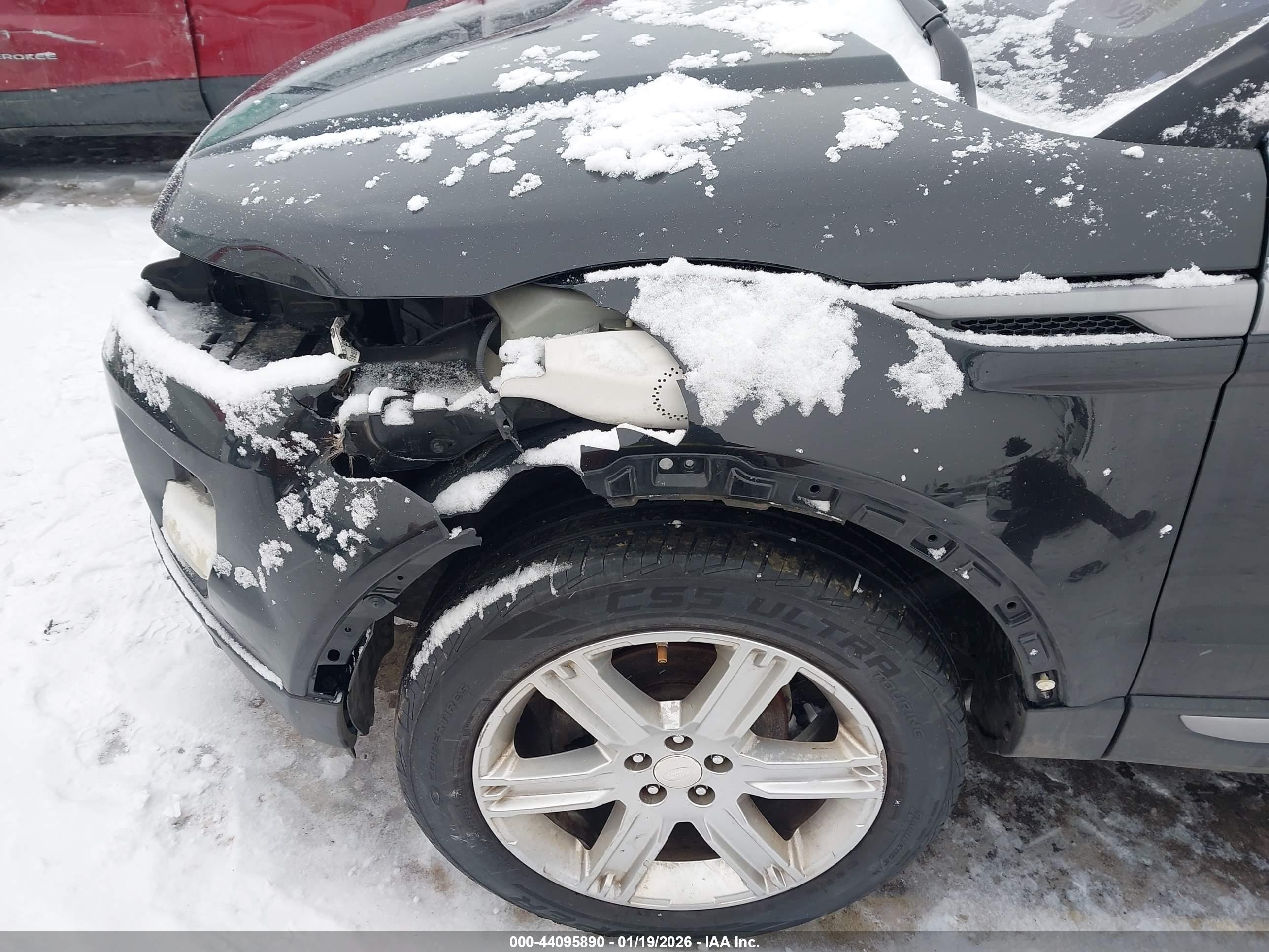 LAND ROVER image 6