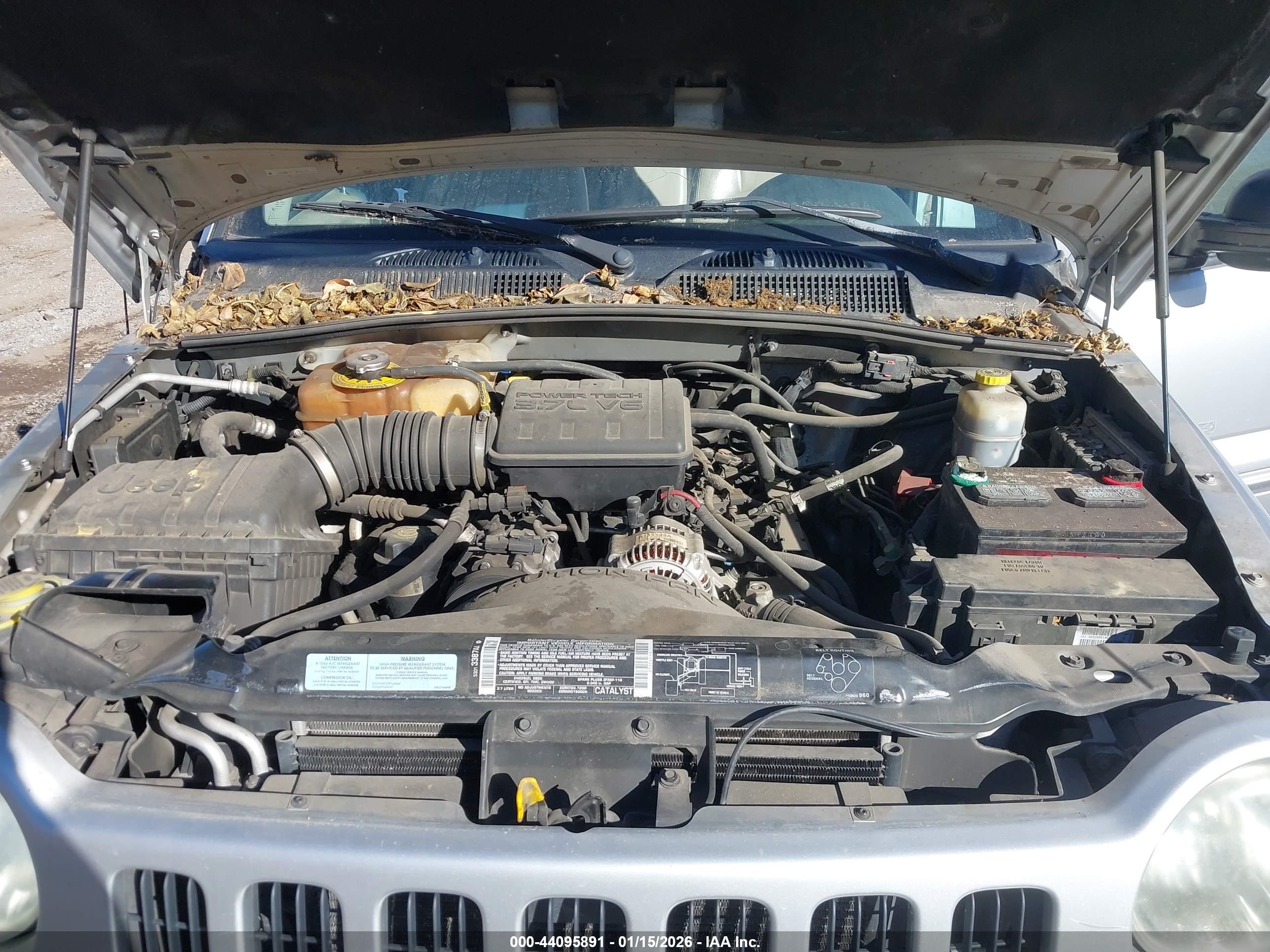 JEEP LIBERTY image 10