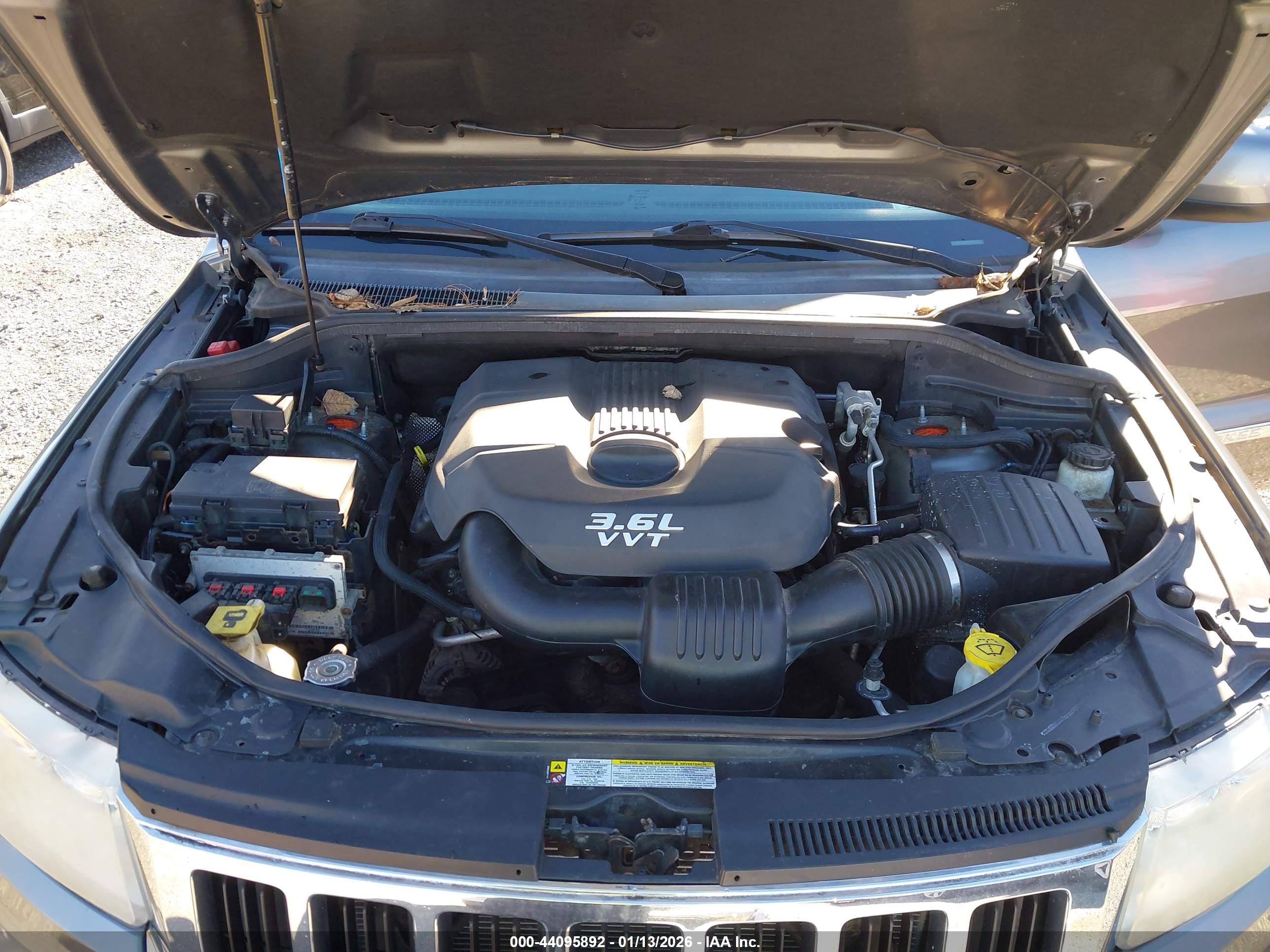 JEEP GRAND image 10