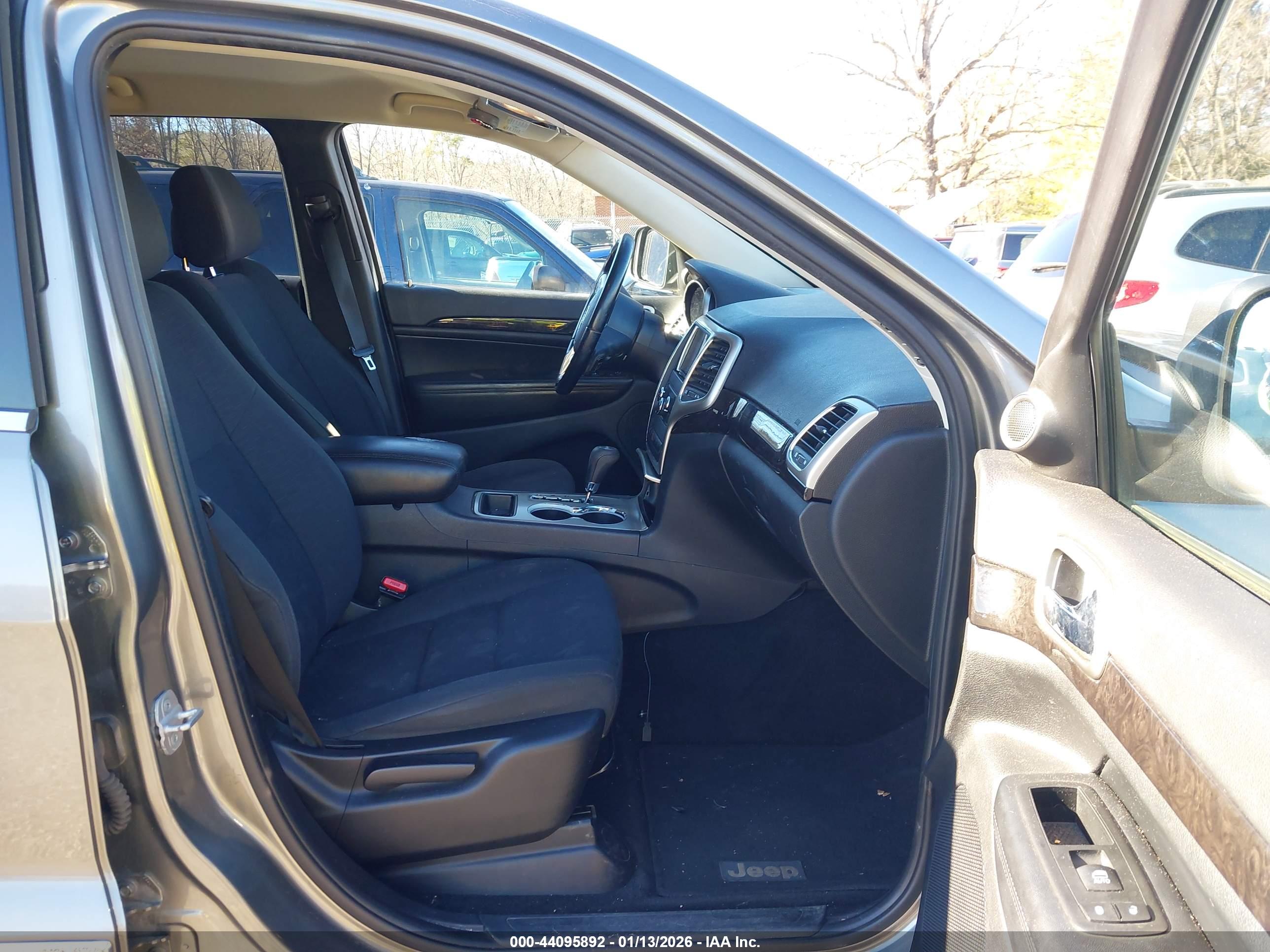 JEEP GRAND image 5
