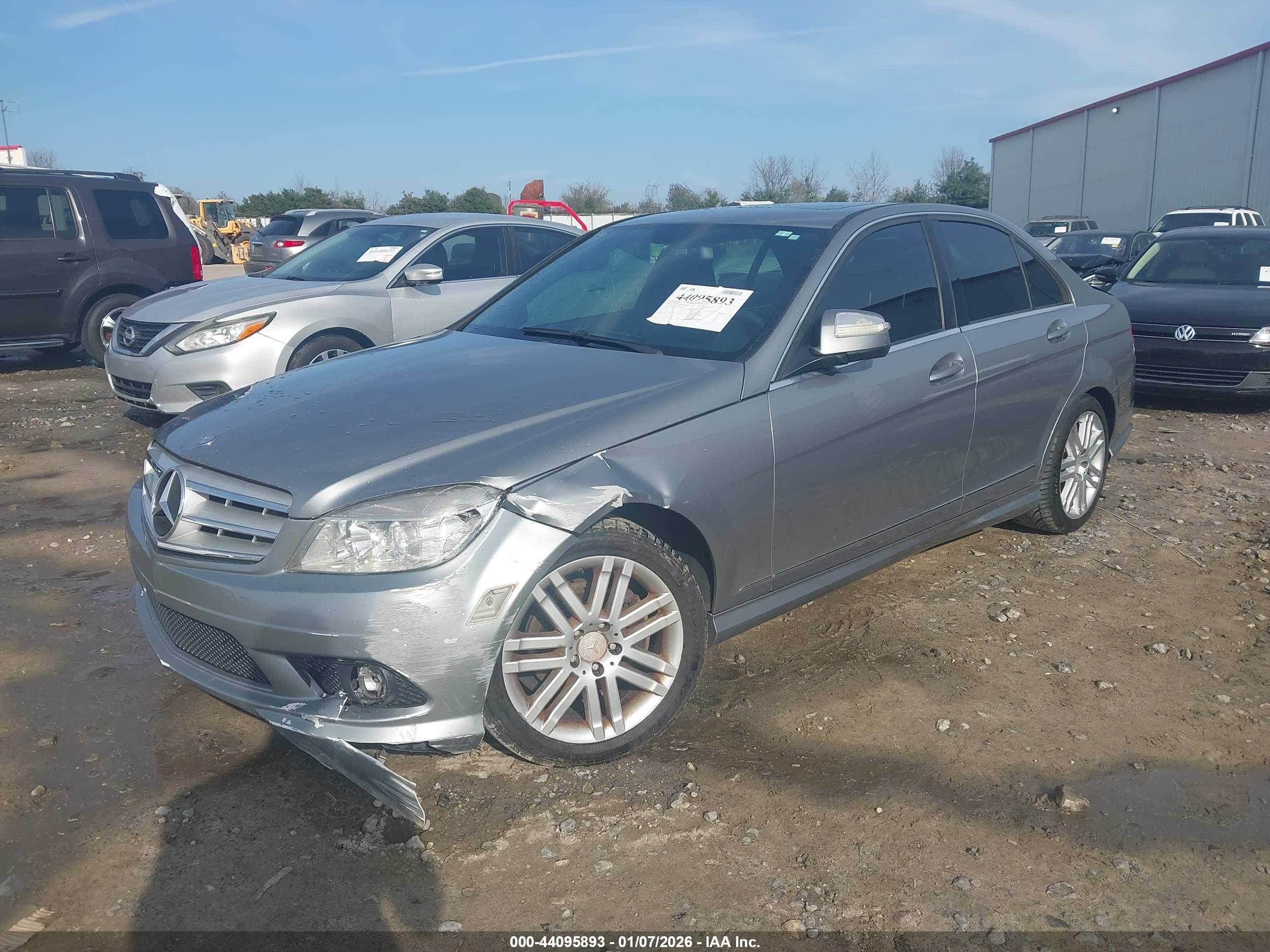MERCEDES-BENZ C image 2