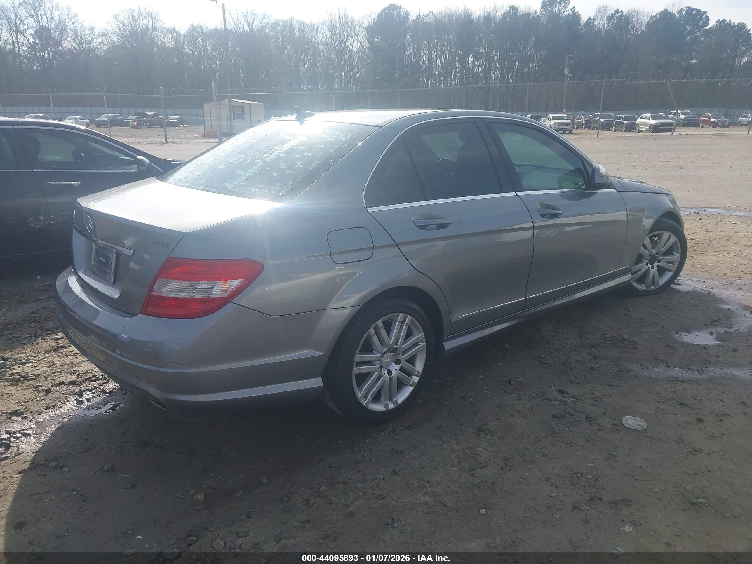MERCEDES-BENZ C image 4