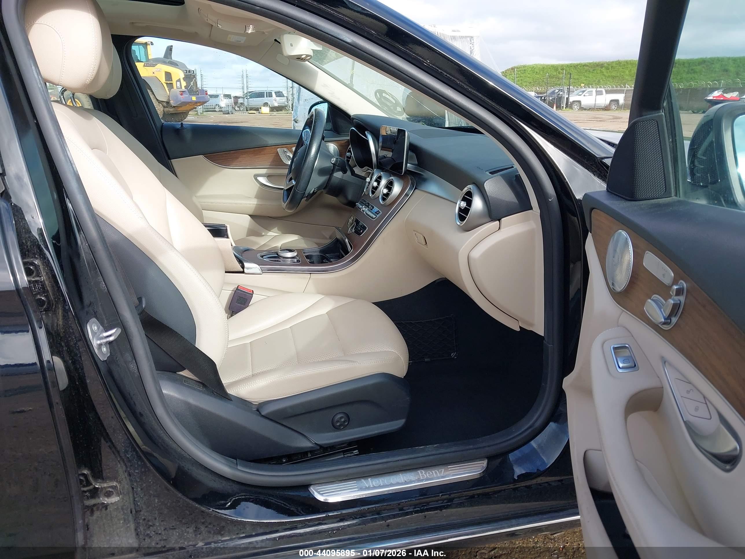 MERCEDES-BENZ C image 5