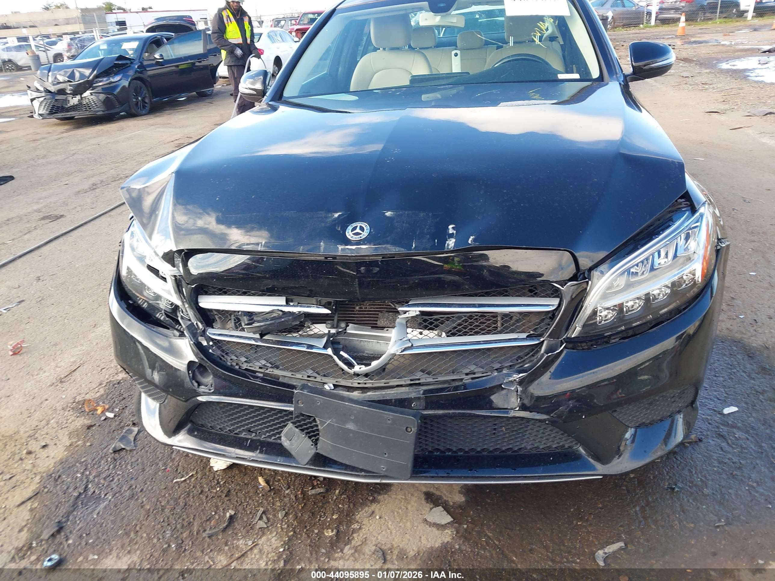 MERCEDES-BENZ C image 6