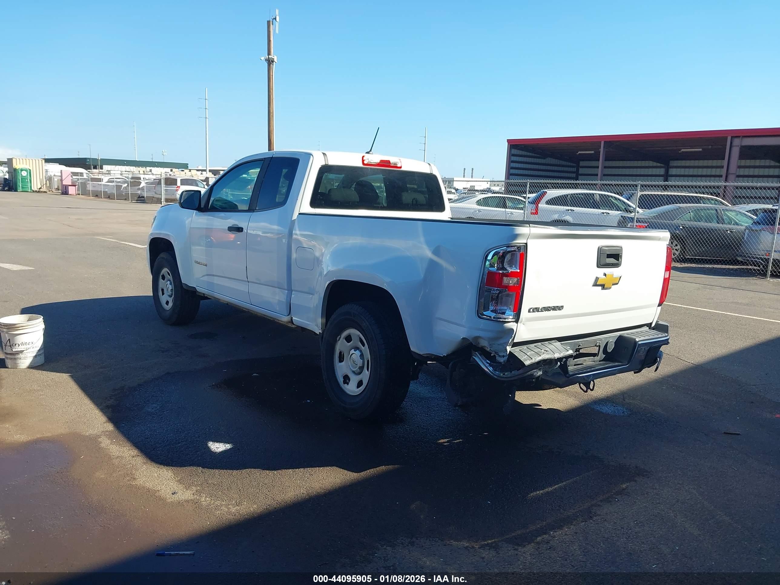 CHEVROLET COLORADO image 3