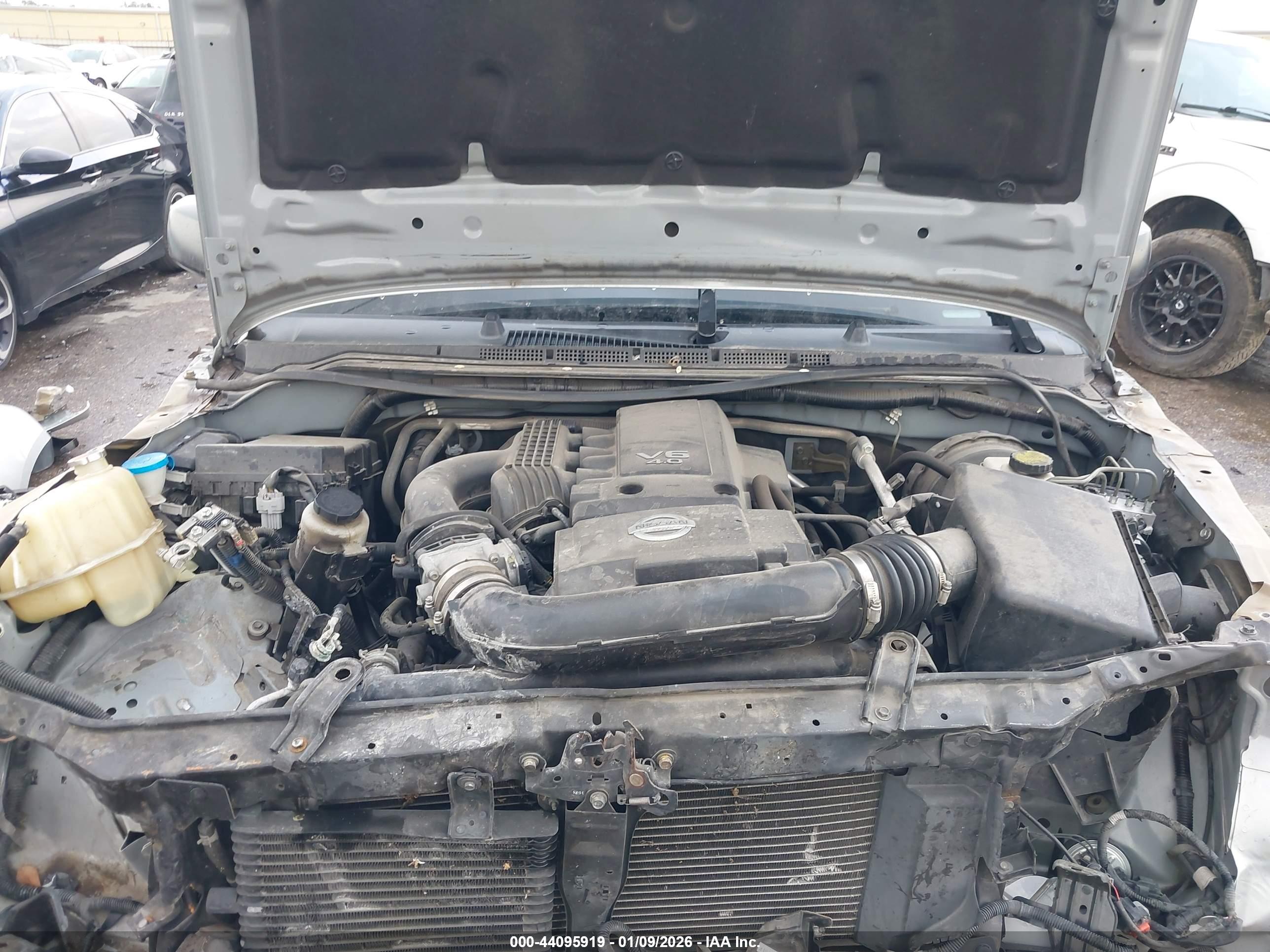 NISSAN FRONTIER image 10