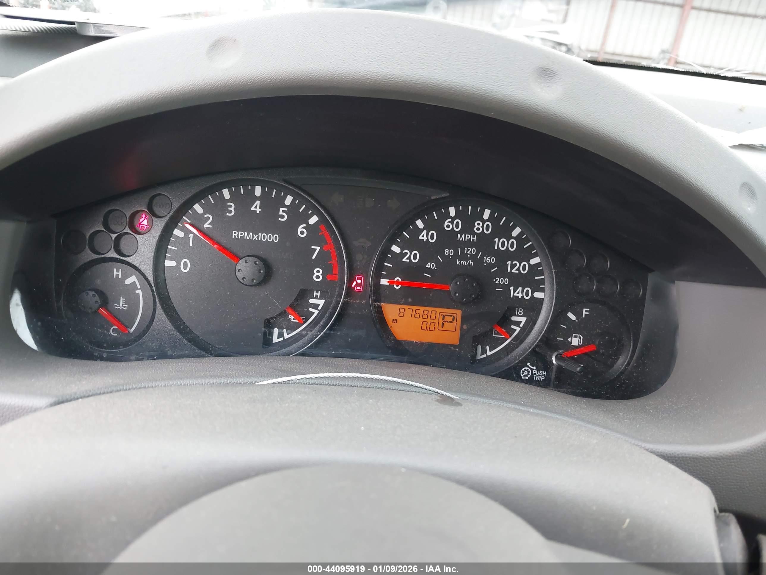 NISSAN FRONTIER image 7