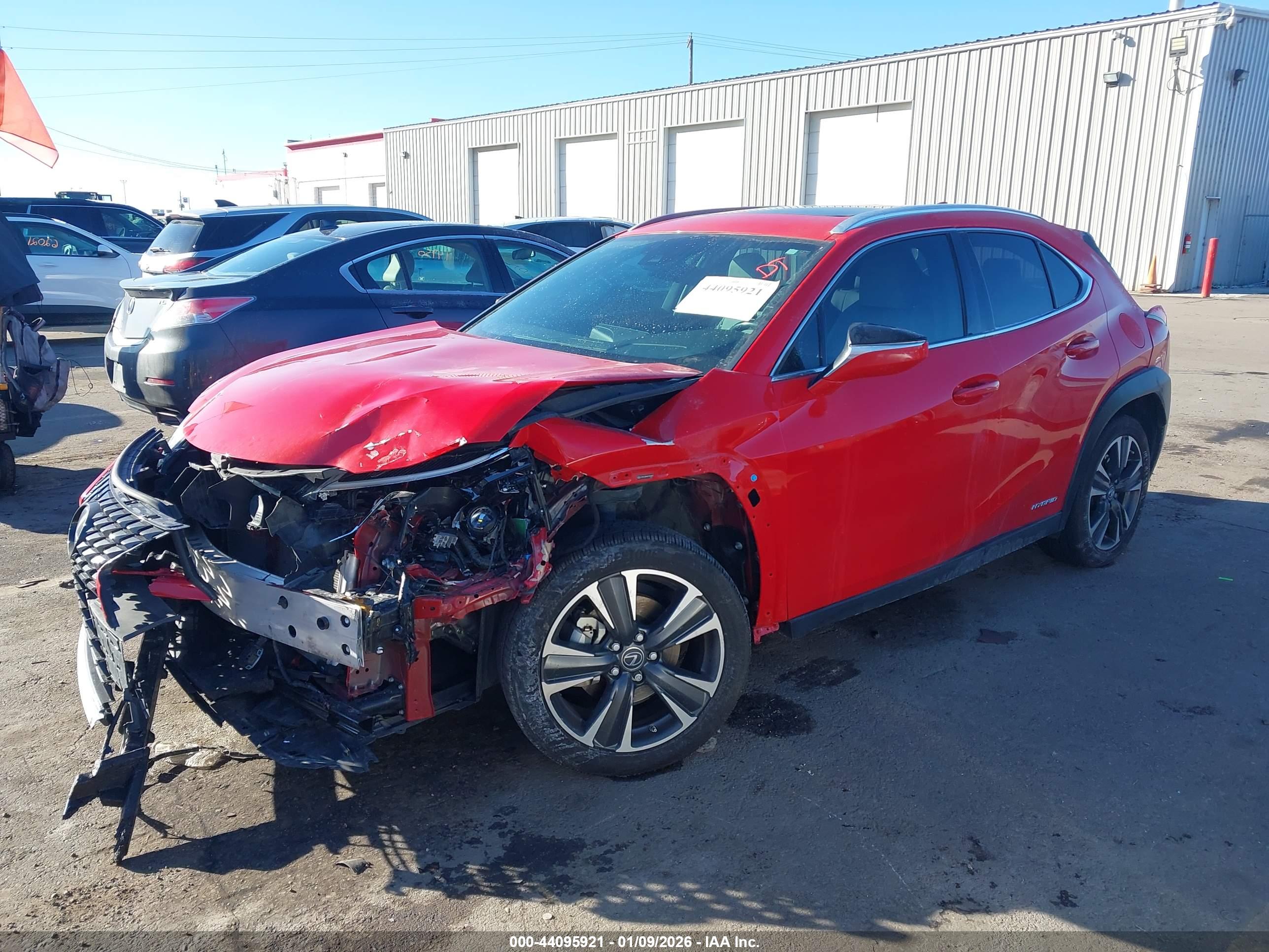 LEXUS UX image 2