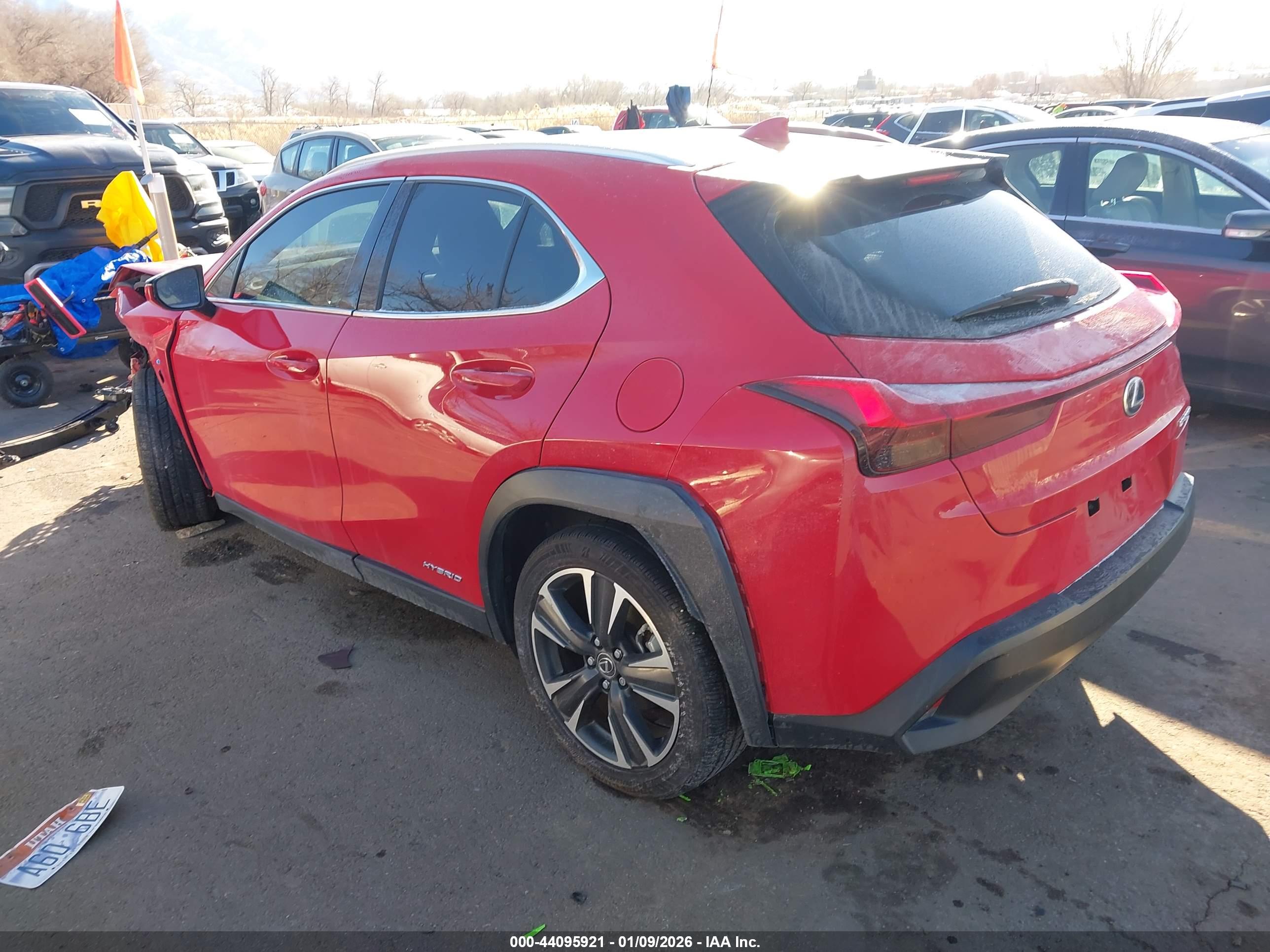 LEXUS UX image 3