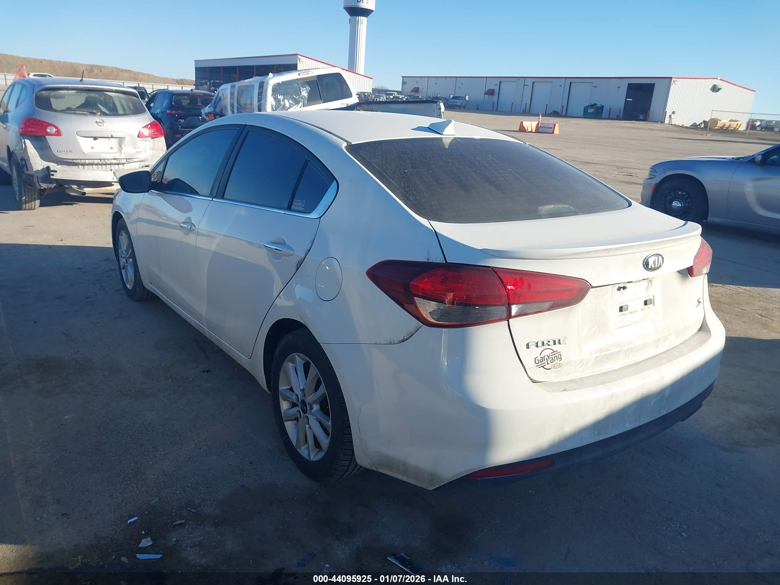 KIA FORTE image 3