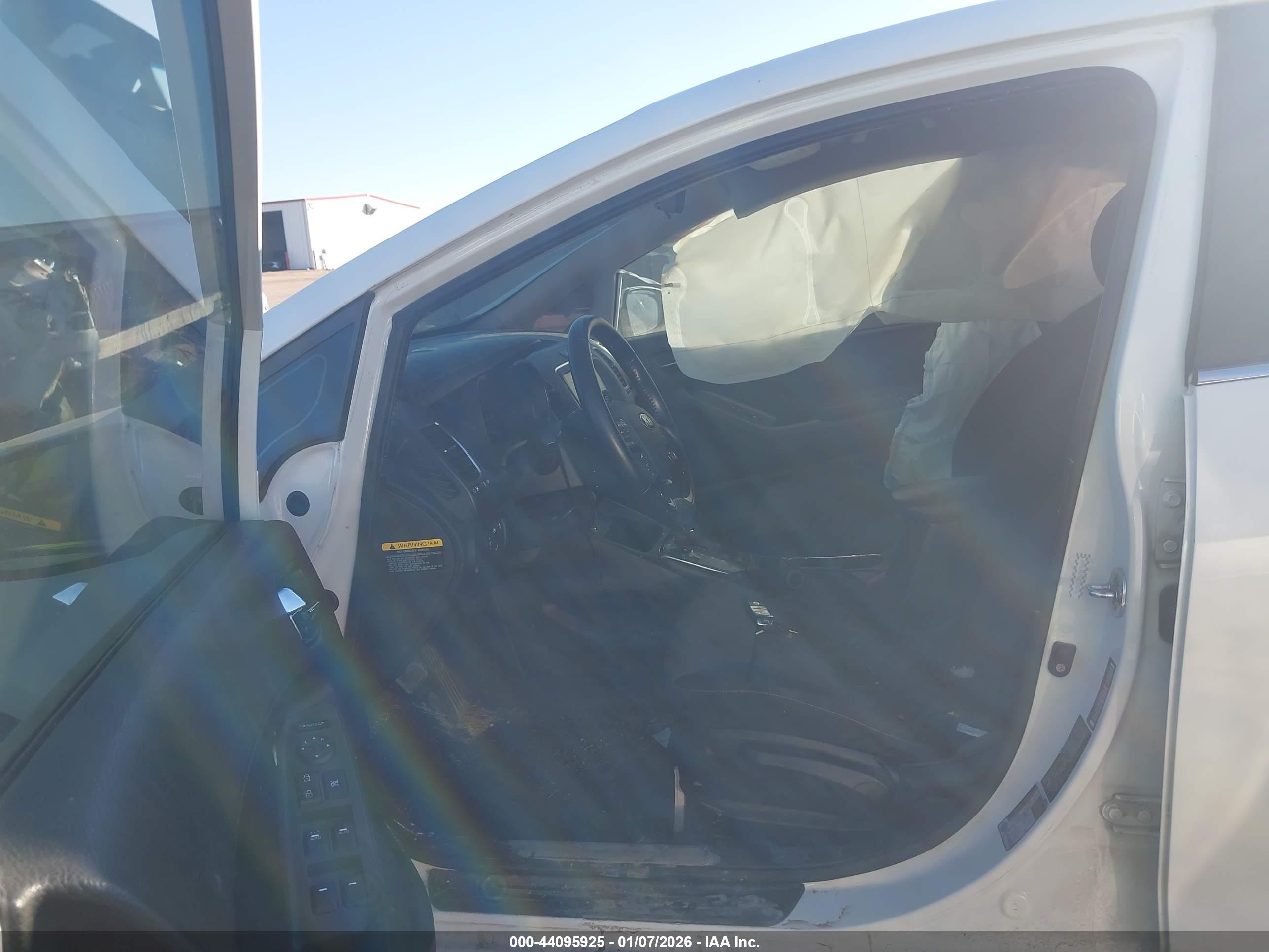 KIA FORTE image 5