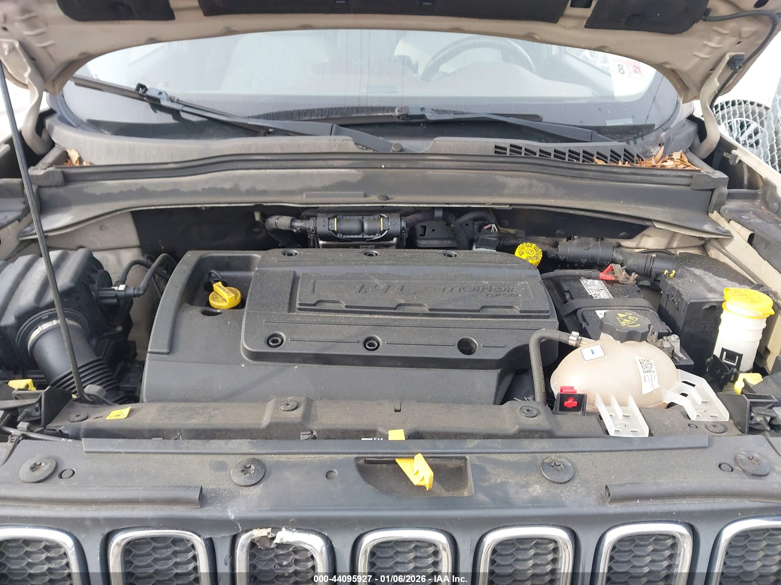 JEEP RENEGADE image 10