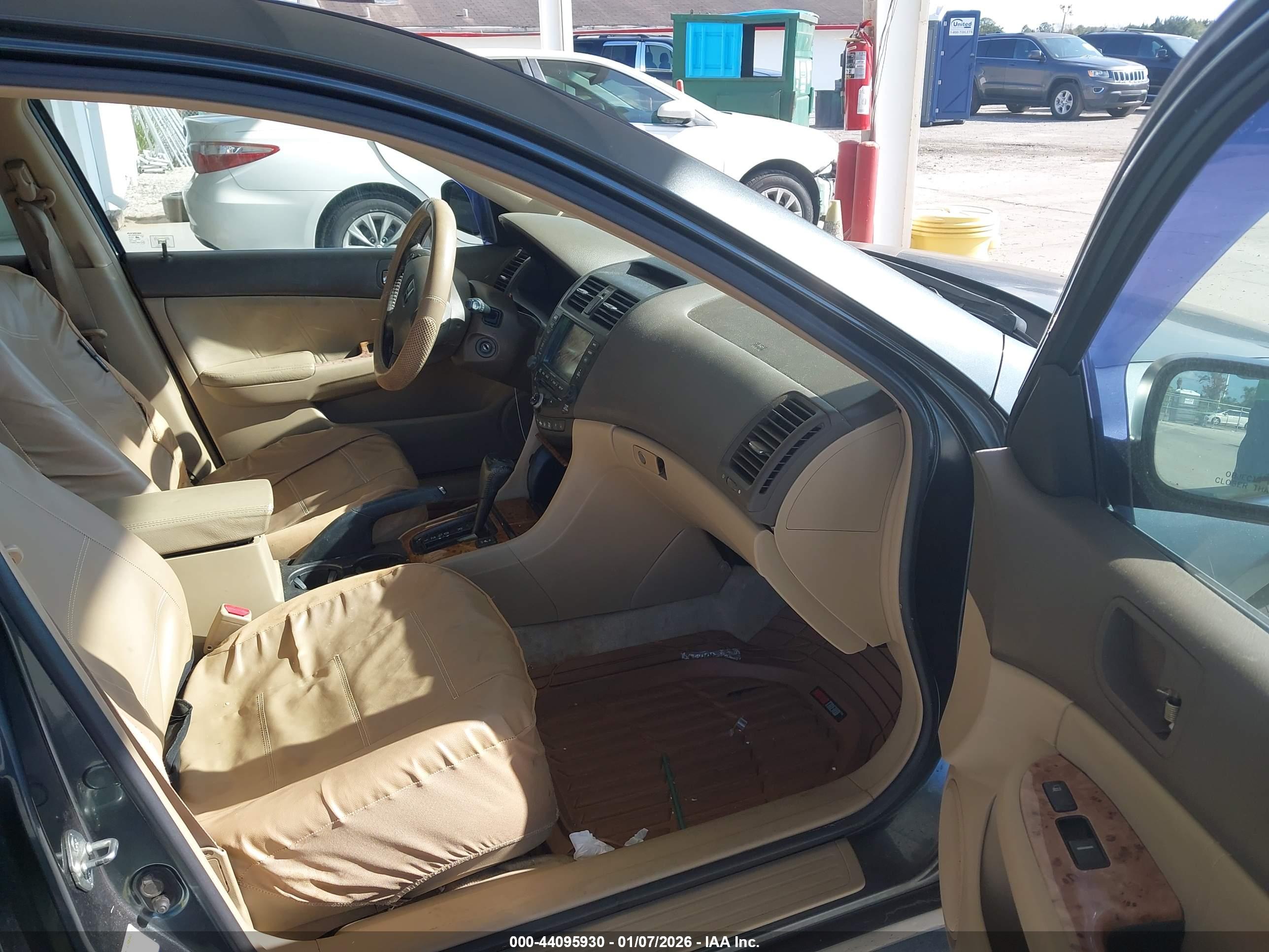 HONDA ACCORD image 5