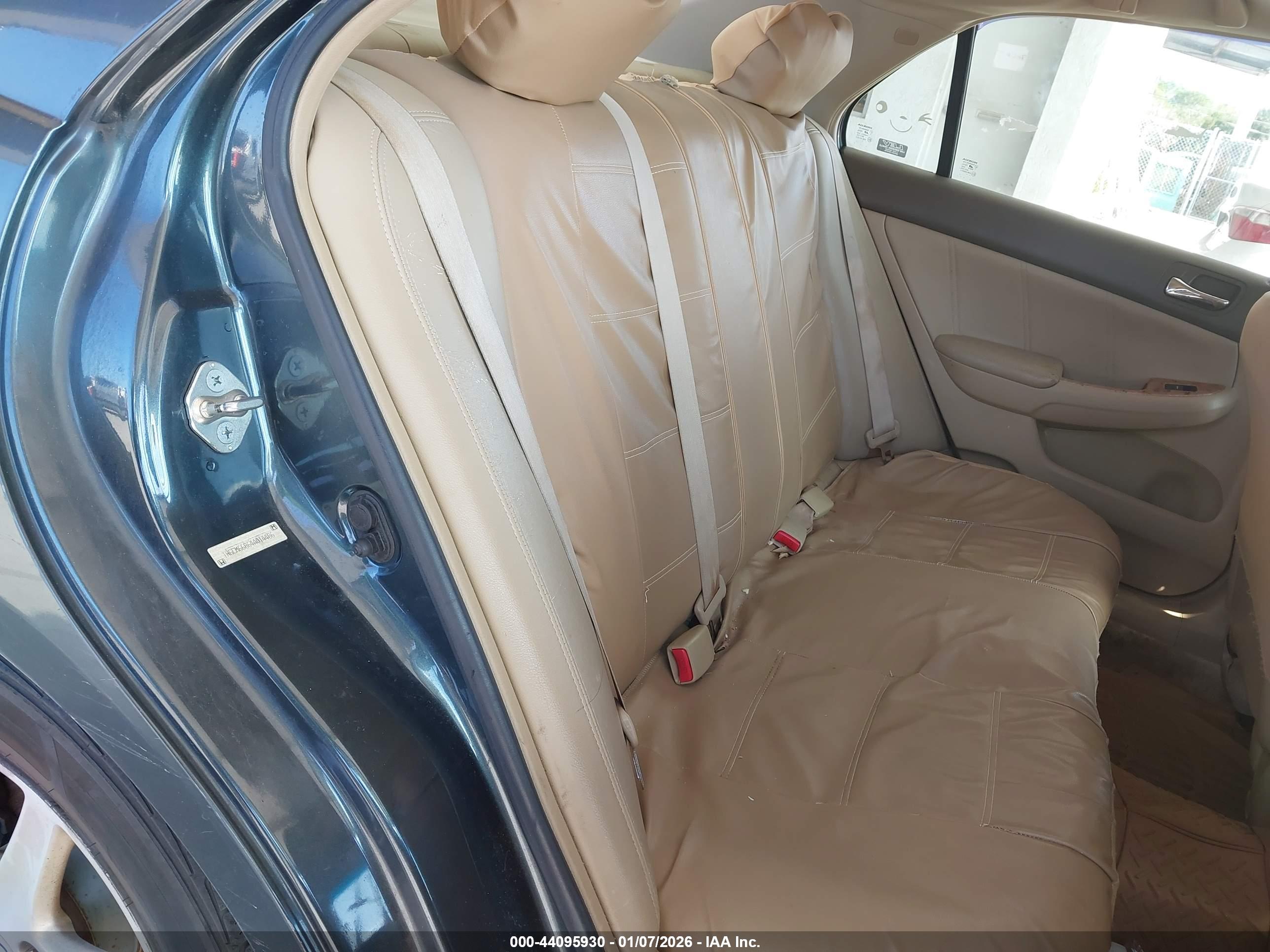 HONDA ACCORD image 8