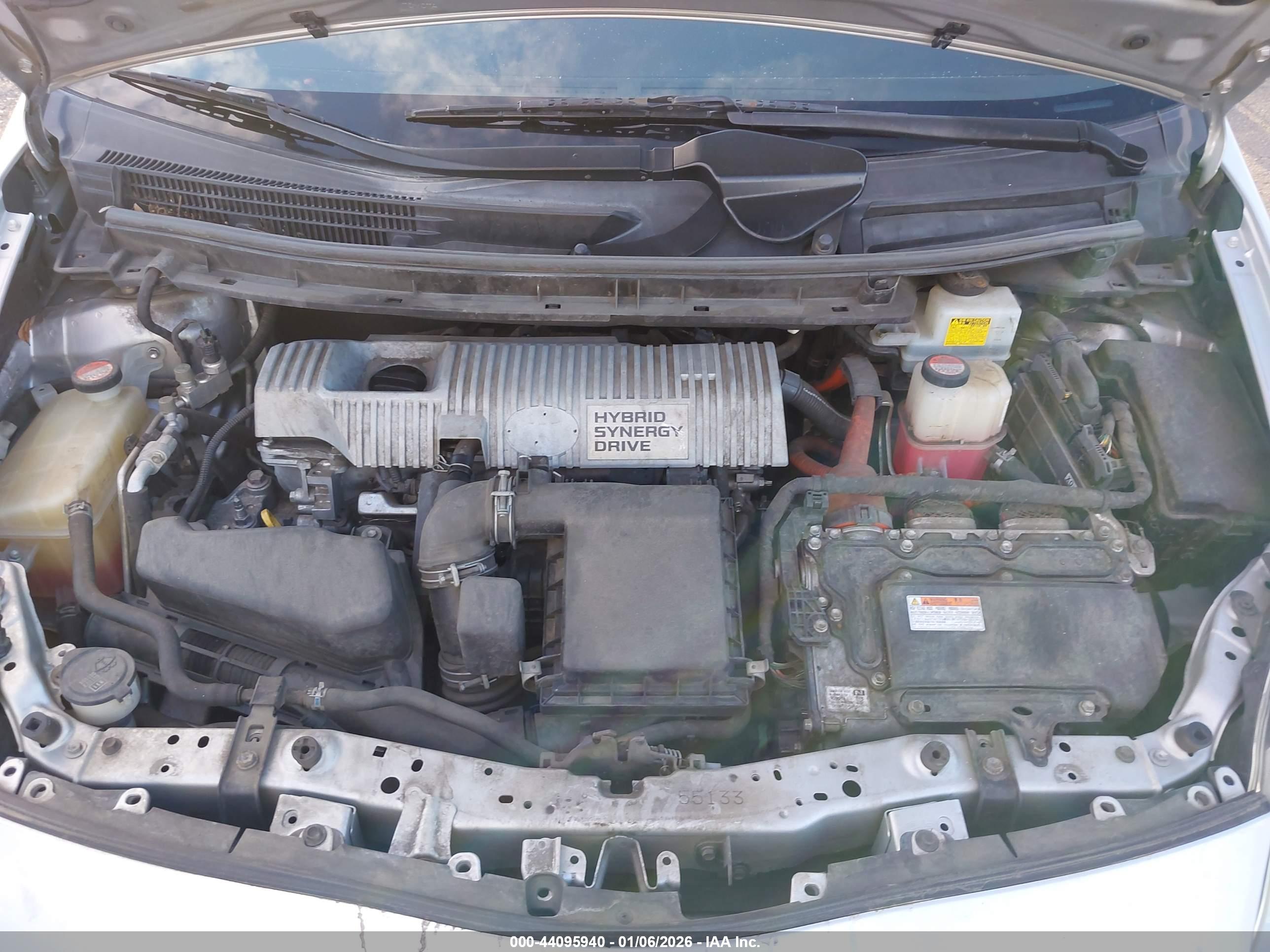 TOYOTA PRIUS image 10