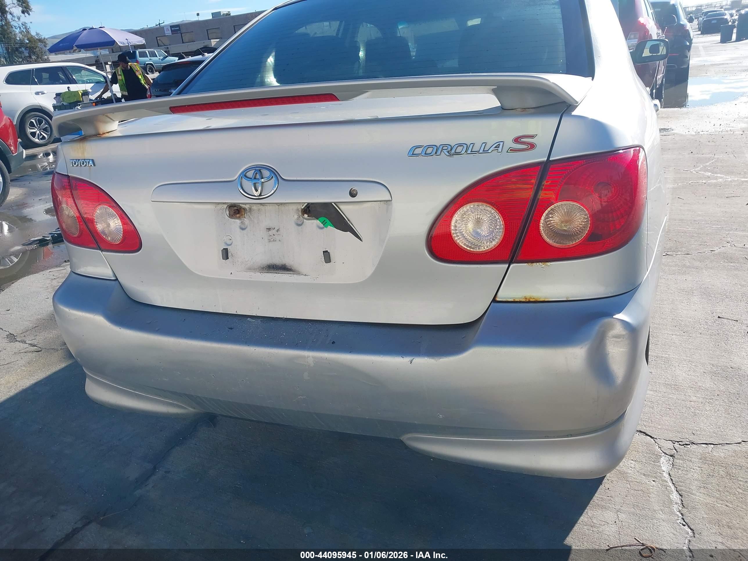 TOYOTA COROLLA image 6