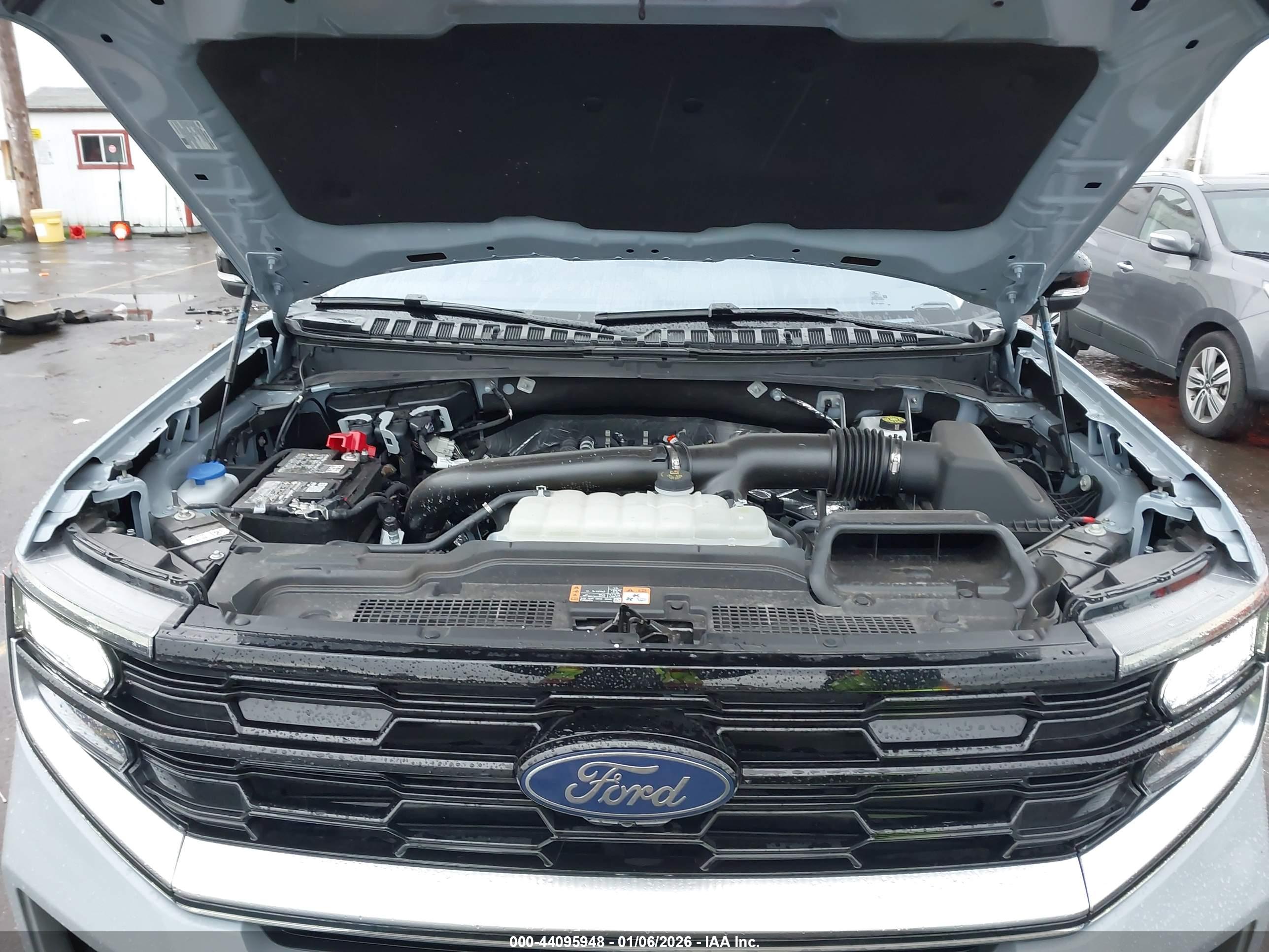 FORD EXPEDITION image 10