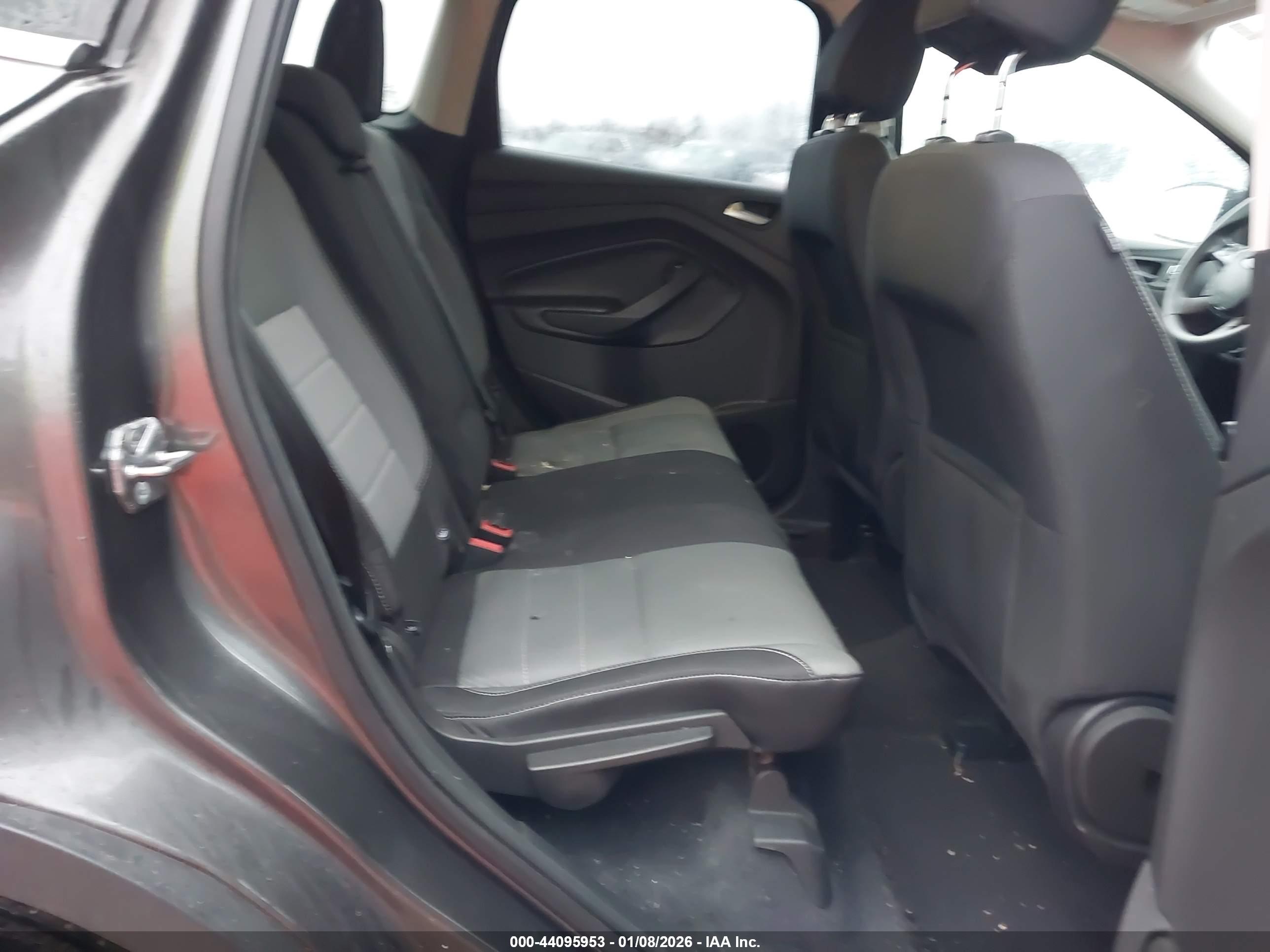 FORD ESCAPE image 8