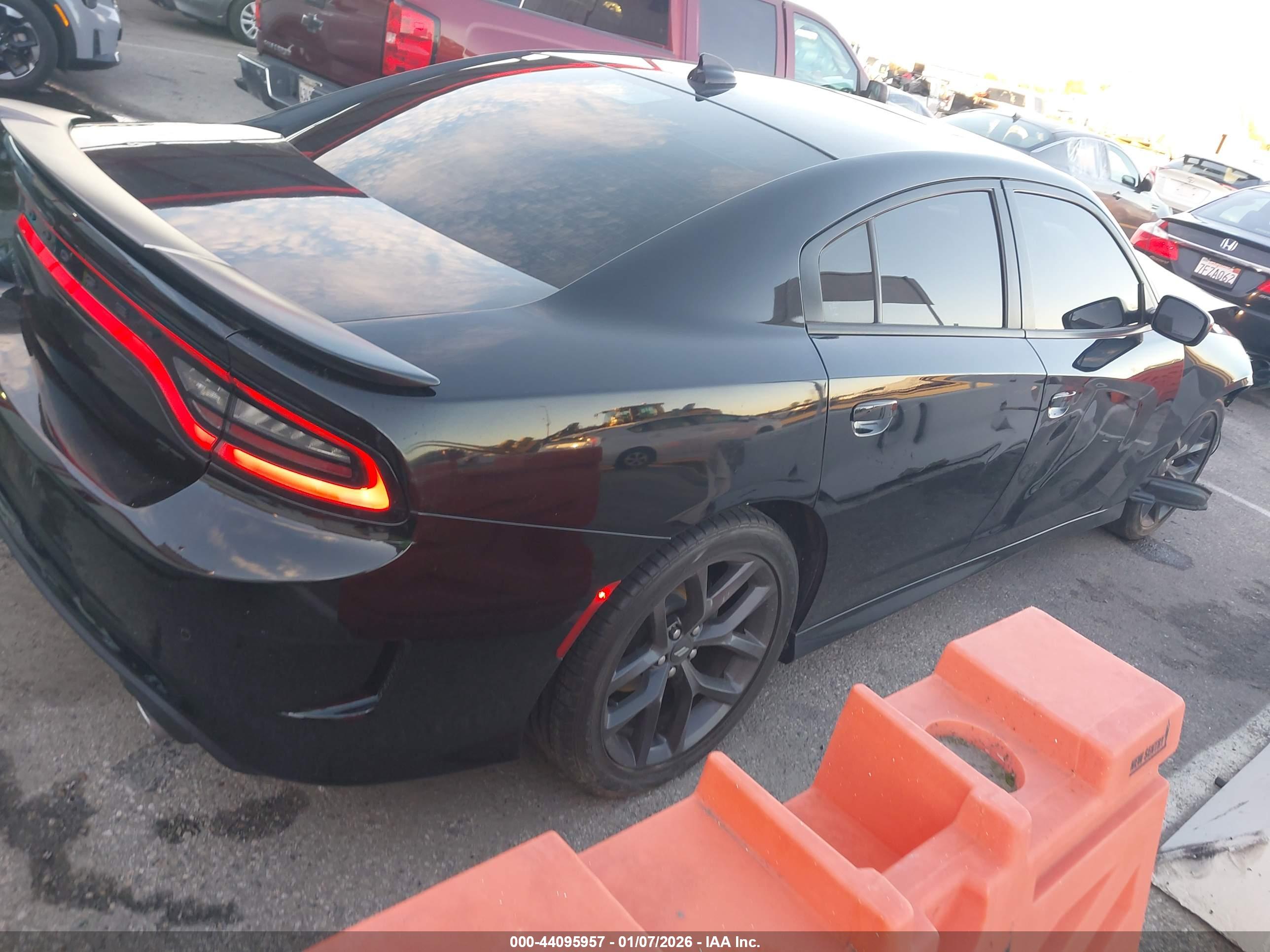 DODGE CHARGER image 4