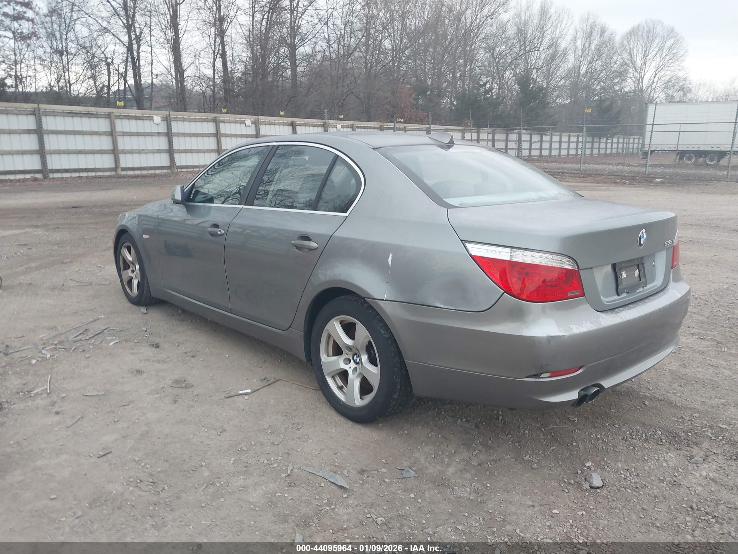 BMW 535I image 3