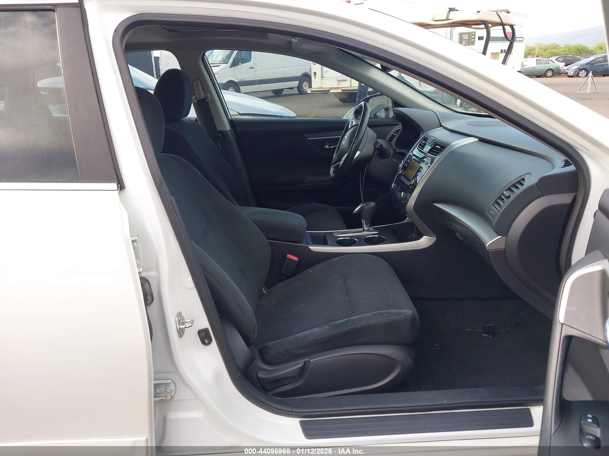 NISSAN ALTIMA image 5