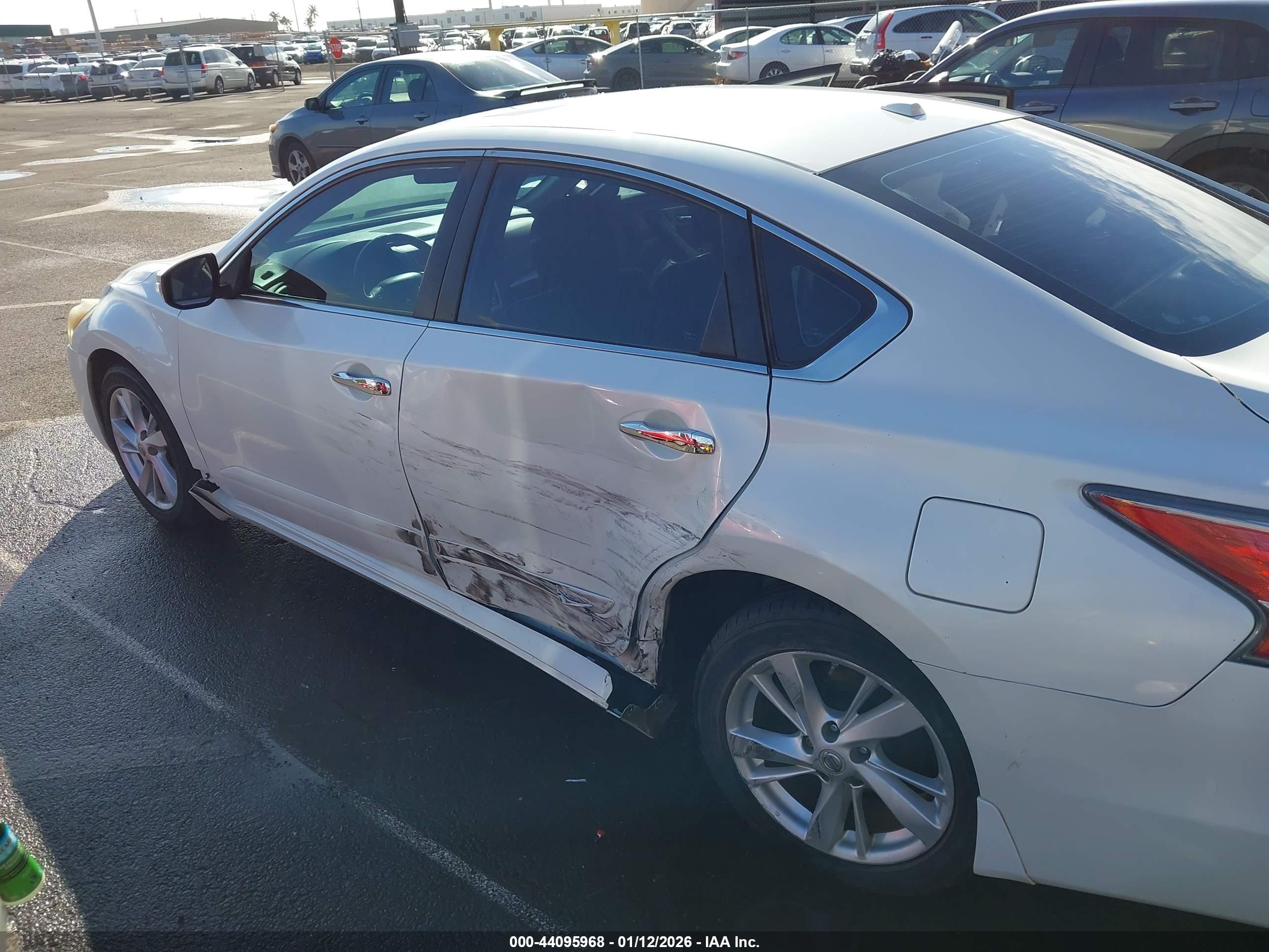 NISSAN ALTIMA image 6