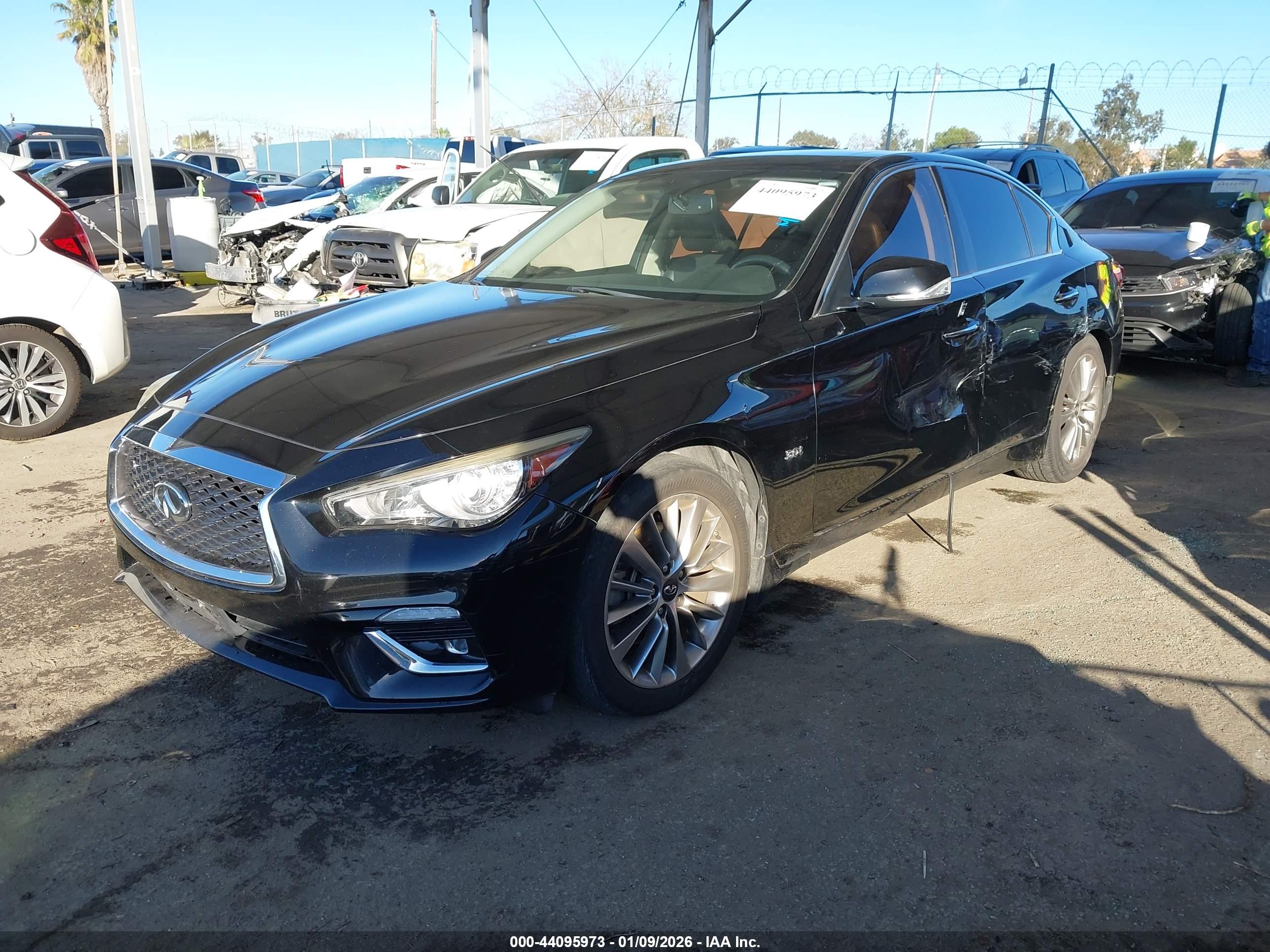 INFINITI Q50 image 2