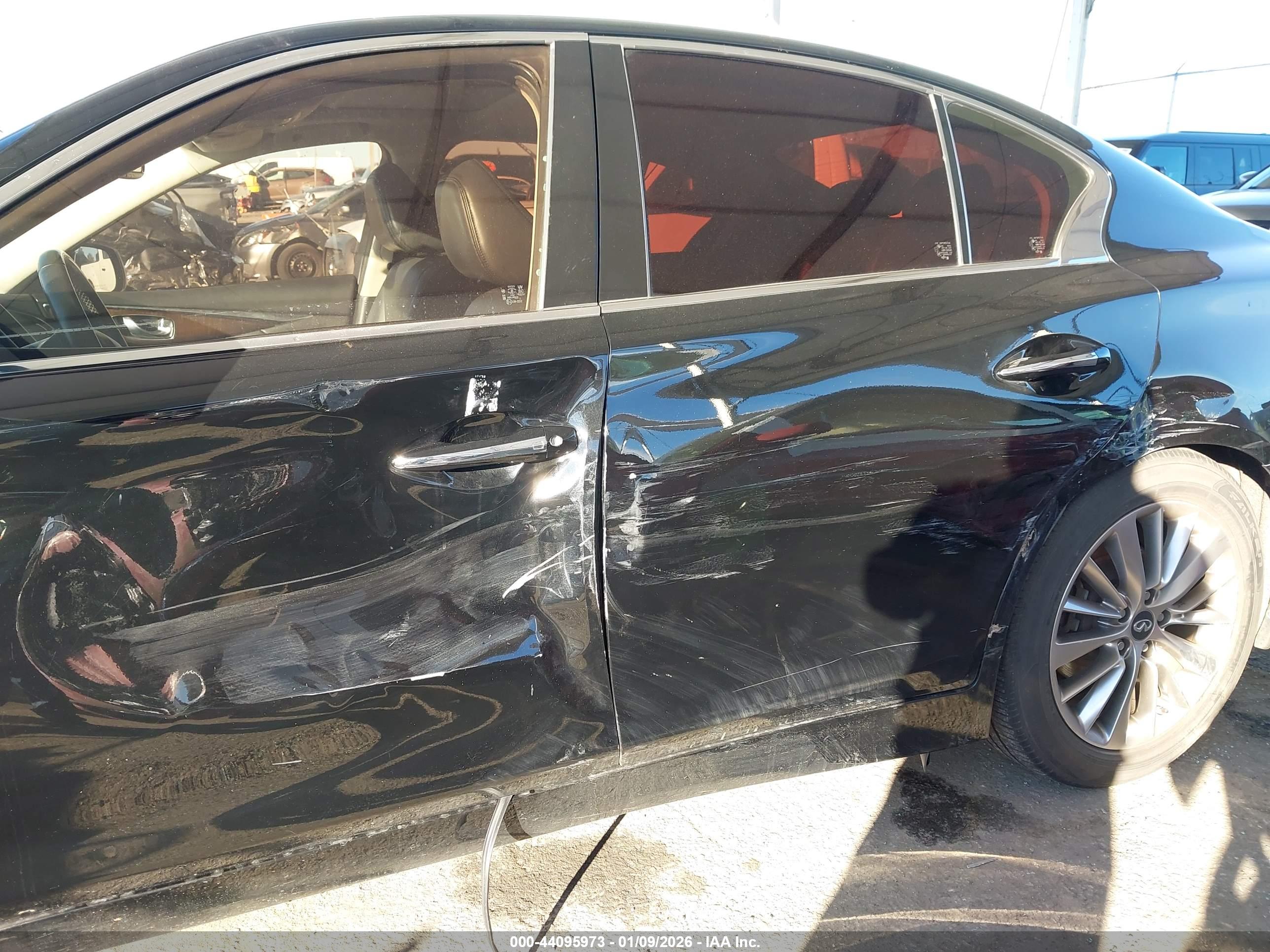 INFINITI Q50 image 6