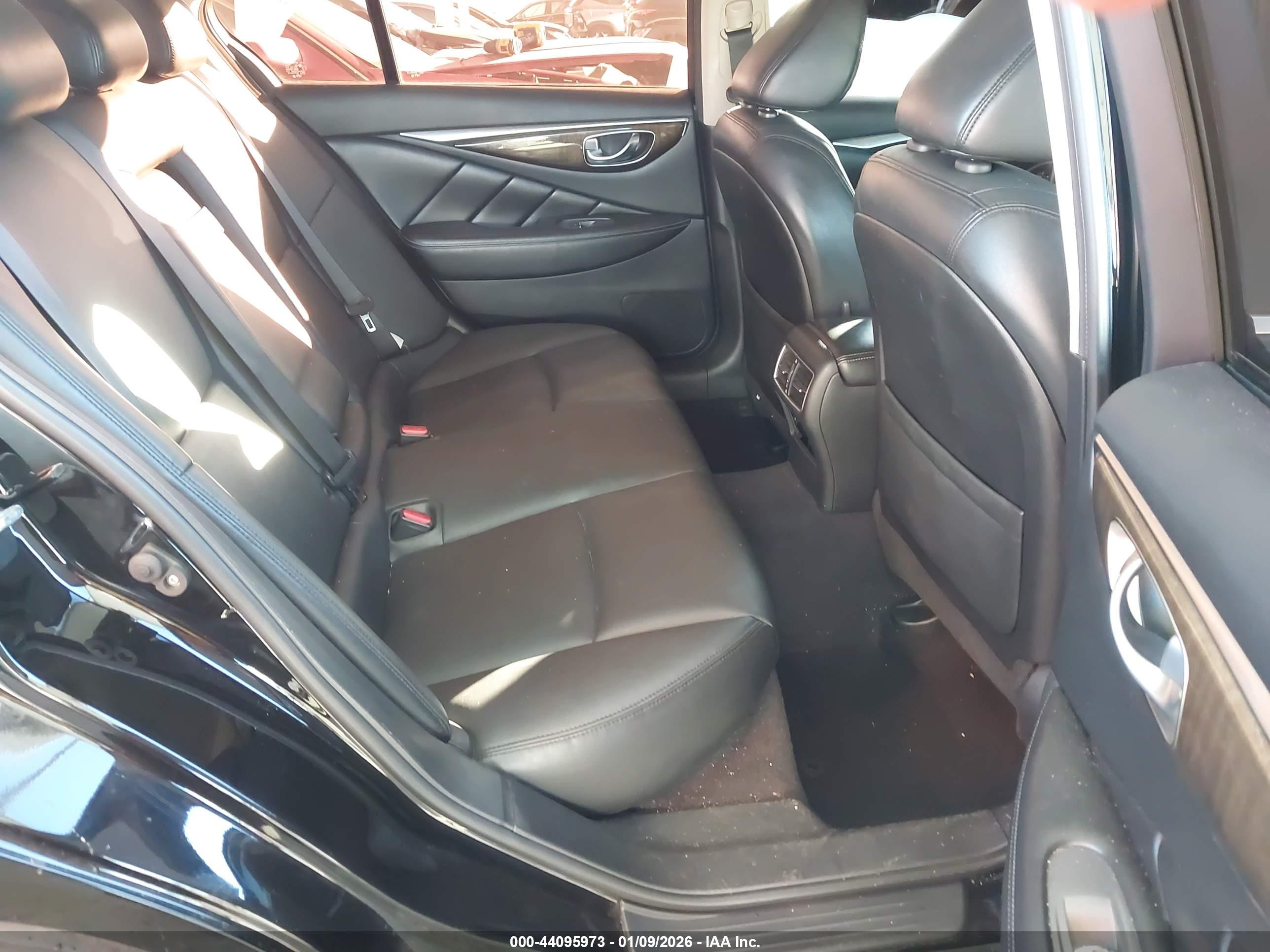 INFINITI Q50 image 8