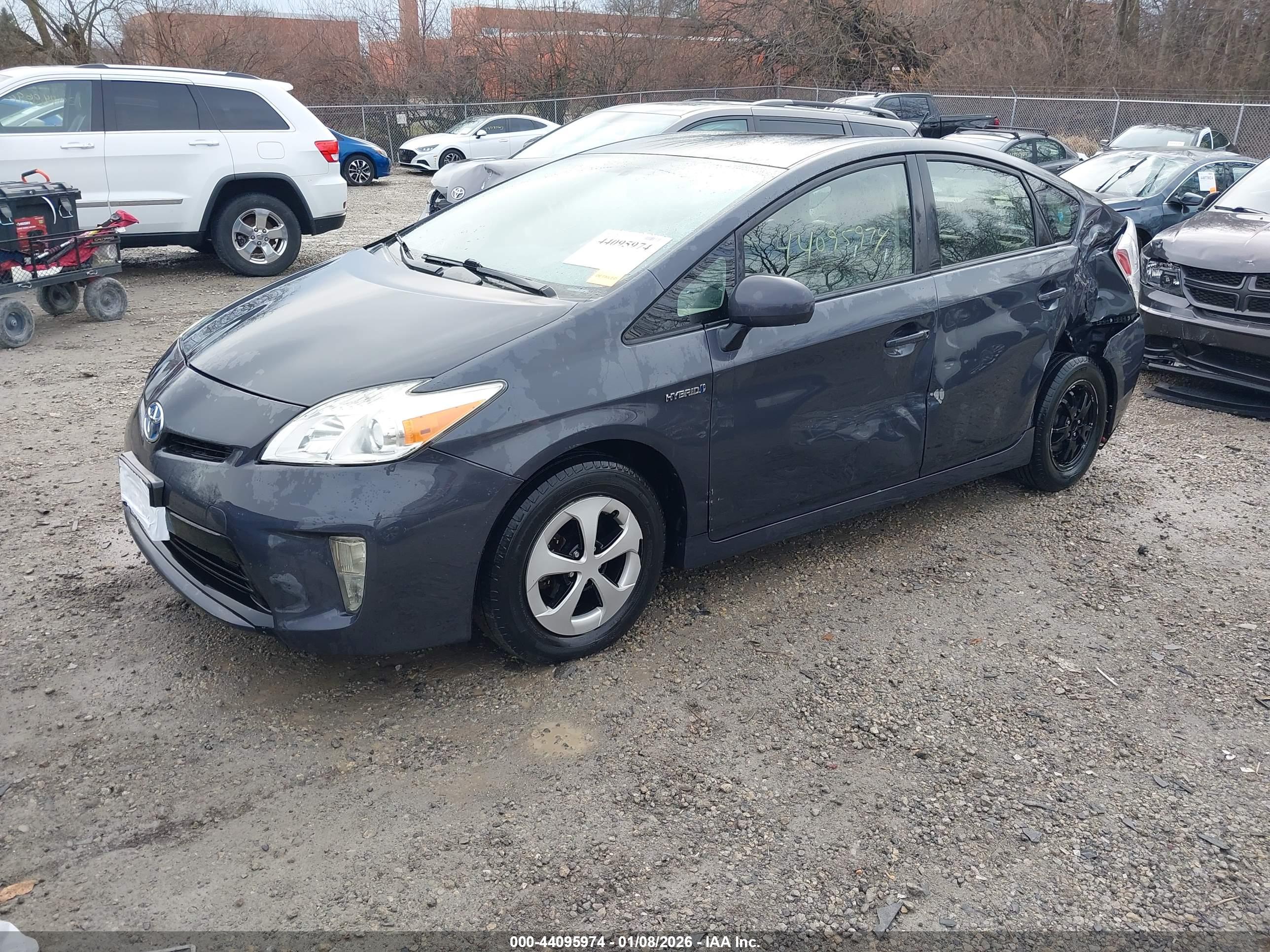 TOYOTA PRIUS image 2