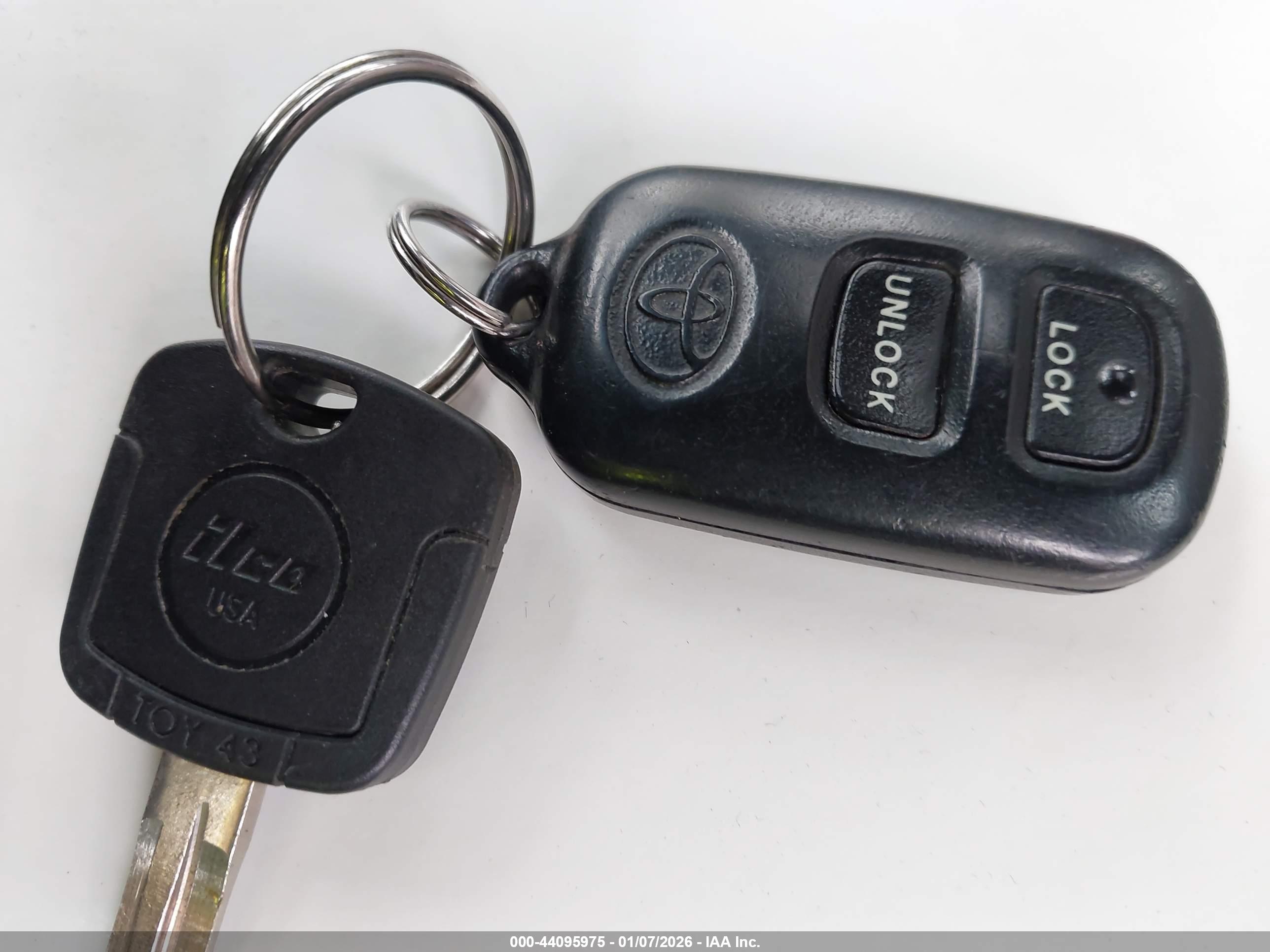TOYOTA MATRIX image 11