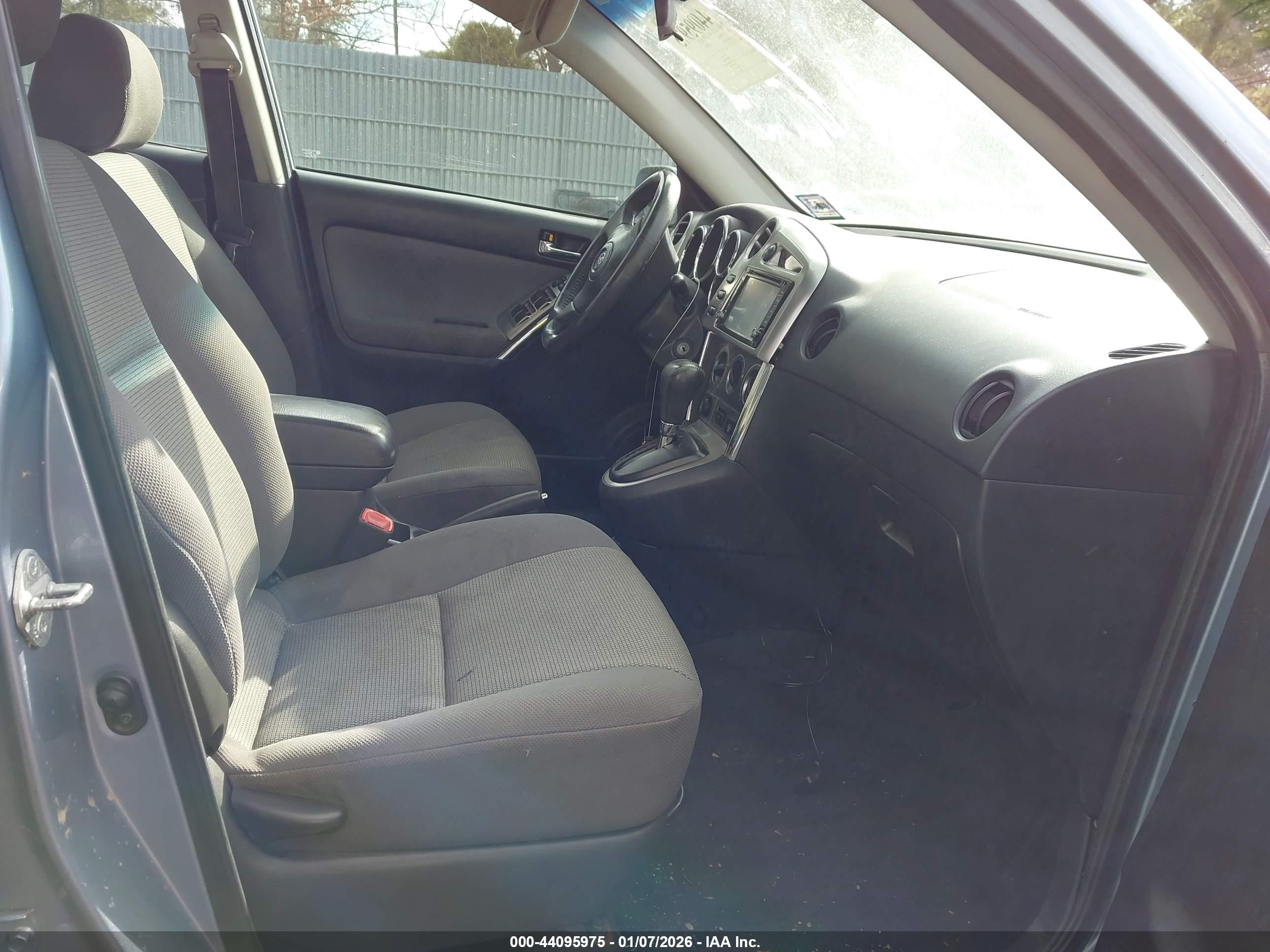 TOYOTA MATRIX image 5