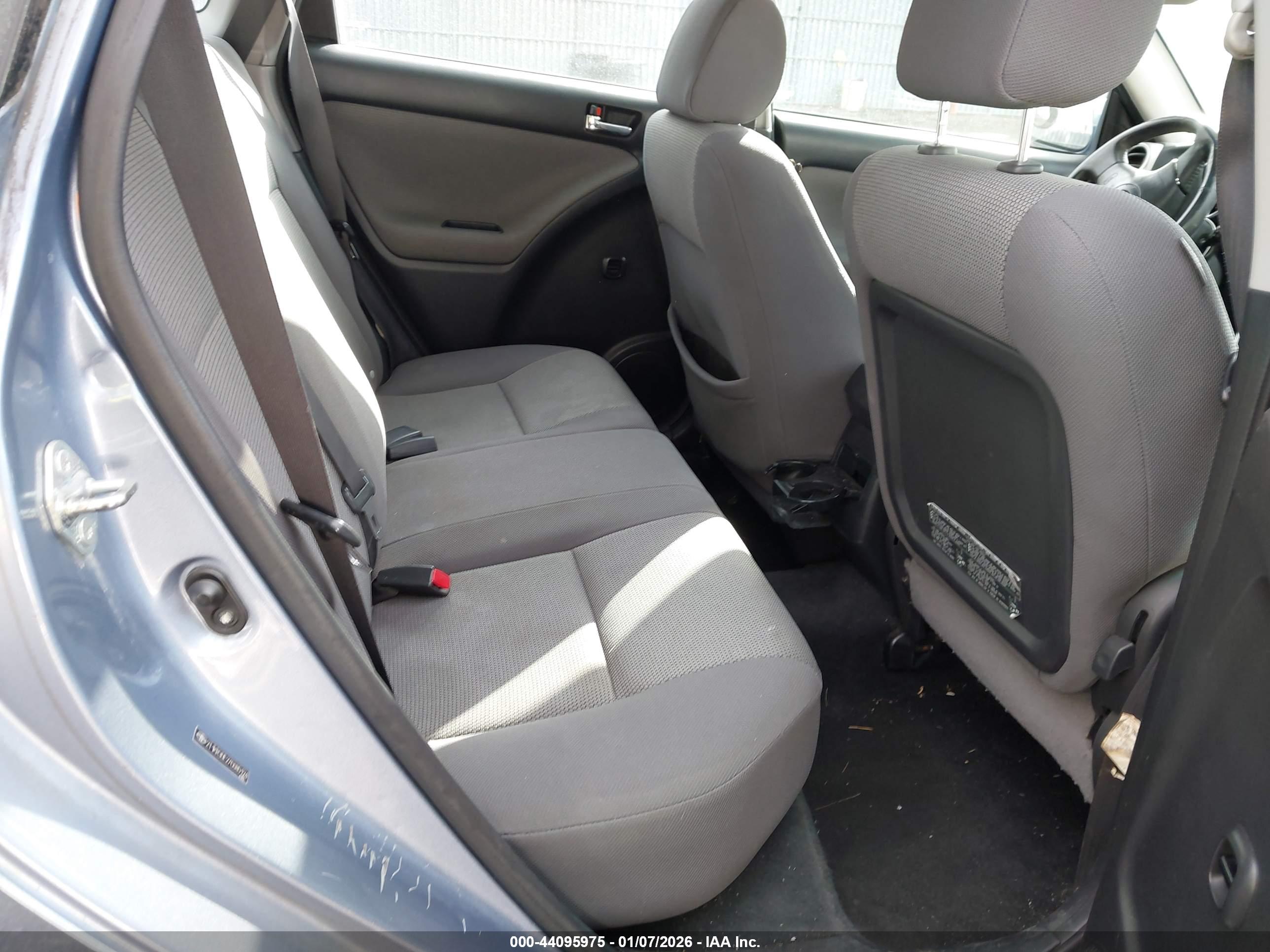TOYOTA MATRIX image 8