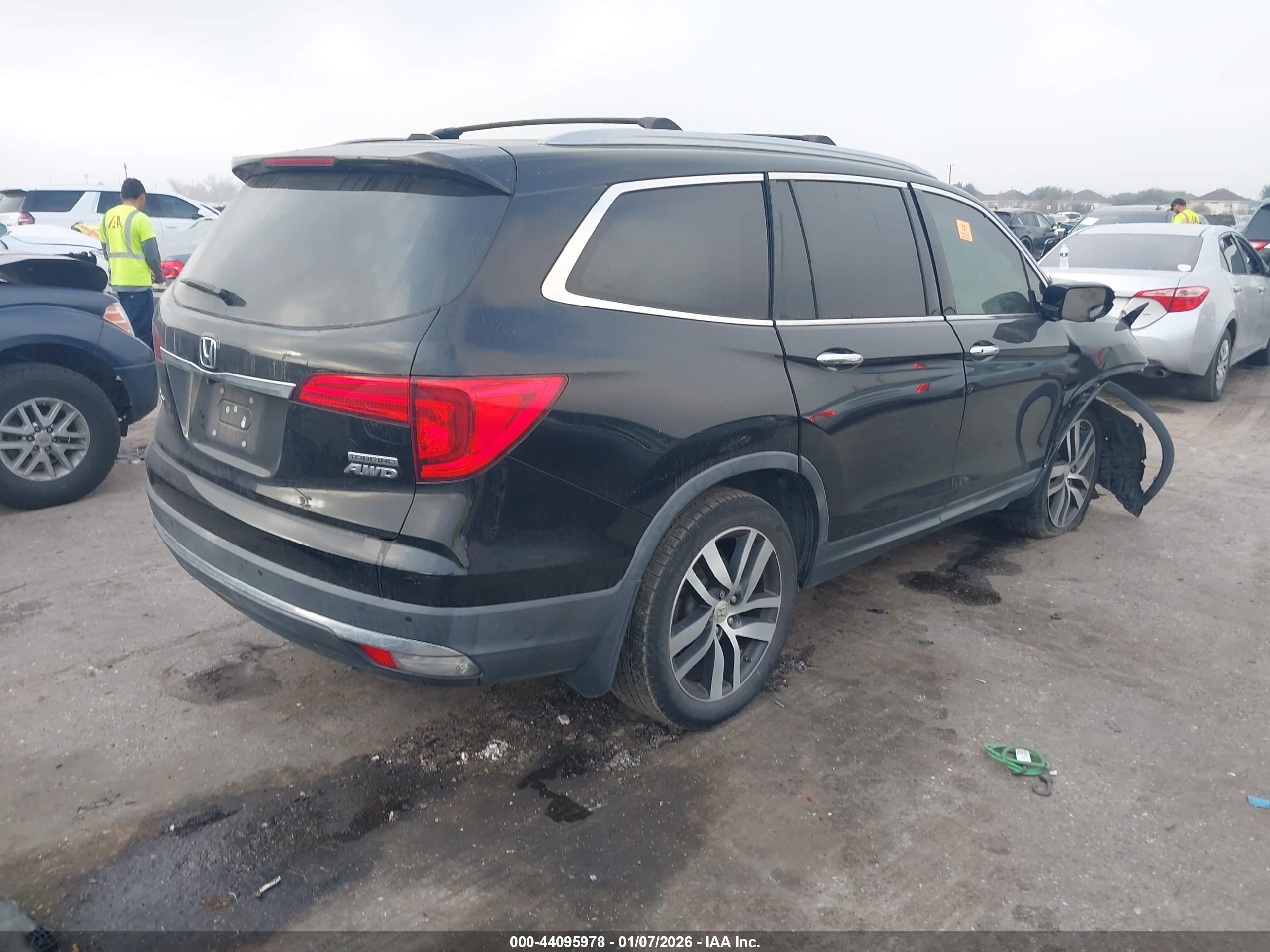 HONDA PILOT image 4