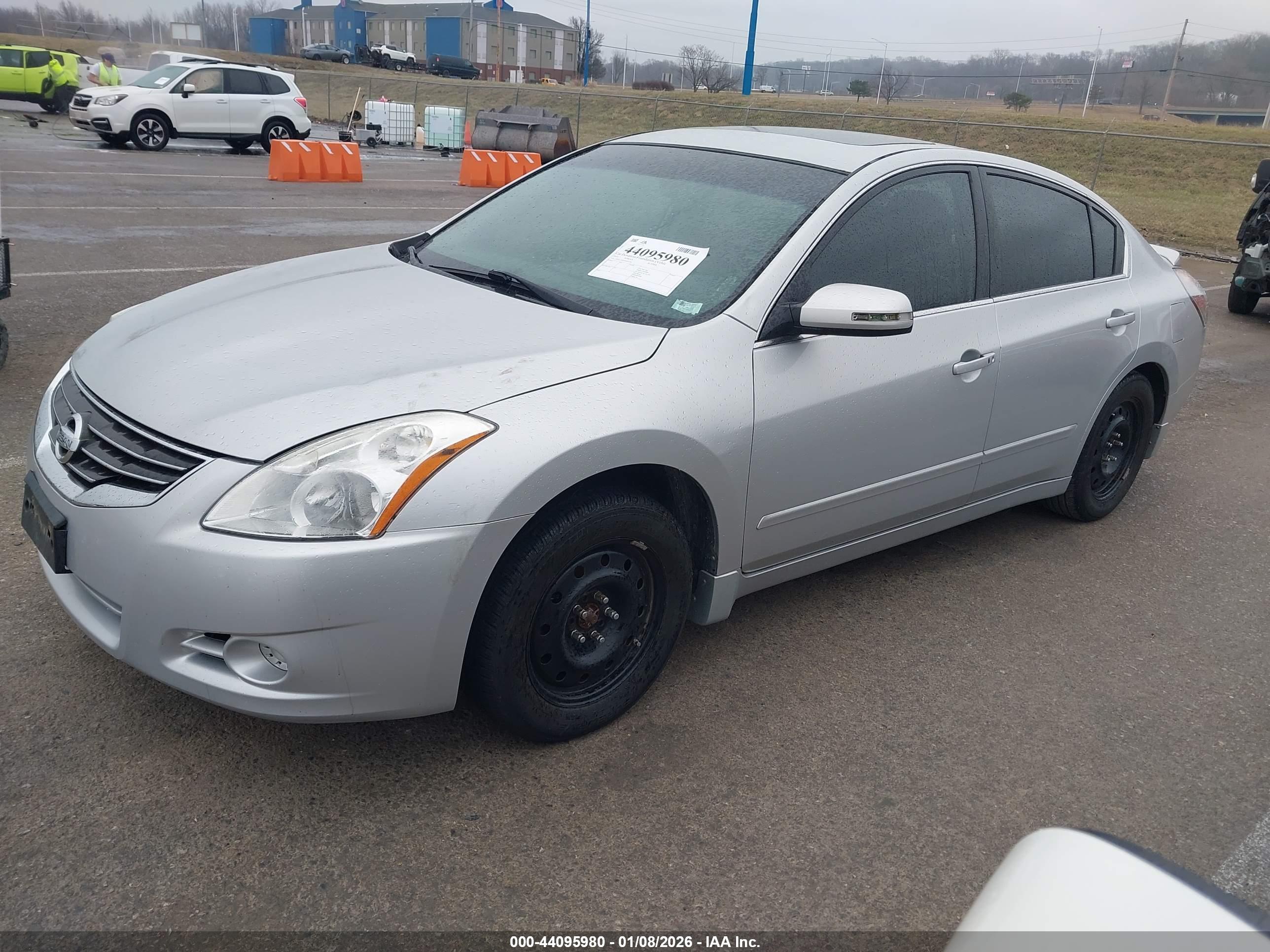NISSAN ALTIMA image 2