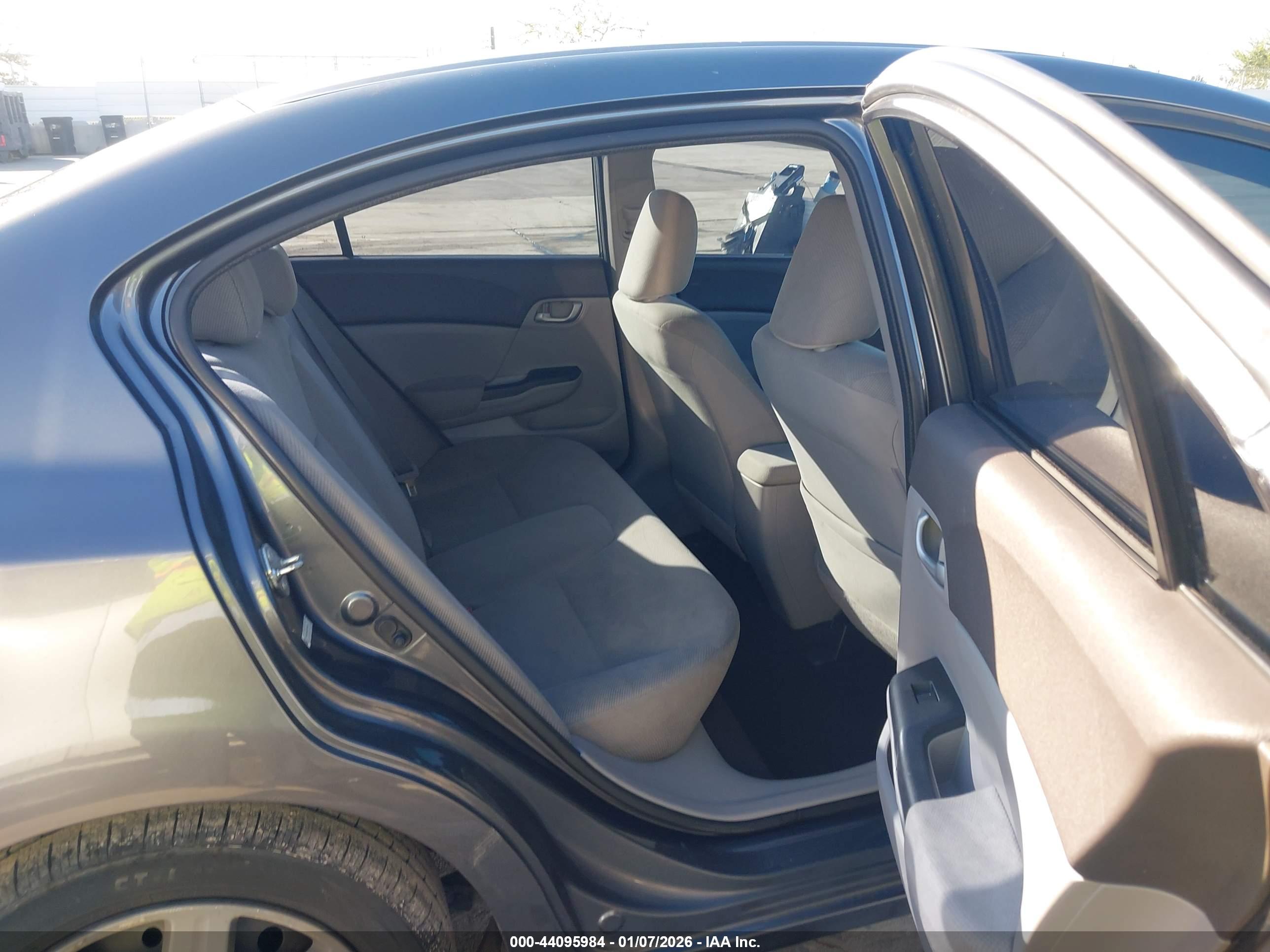 HONDA CIVIC image 8