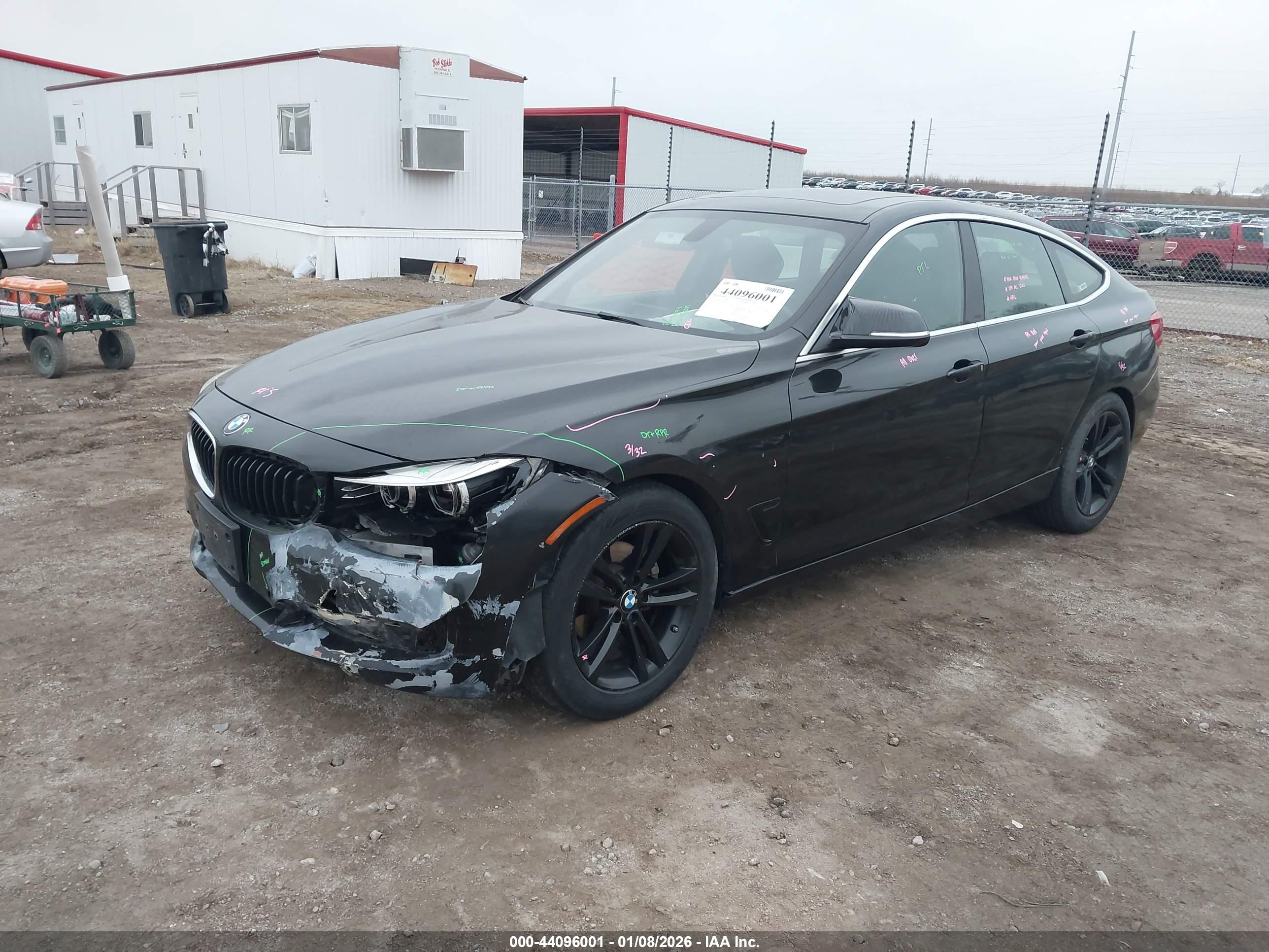 BMW 330I image 2