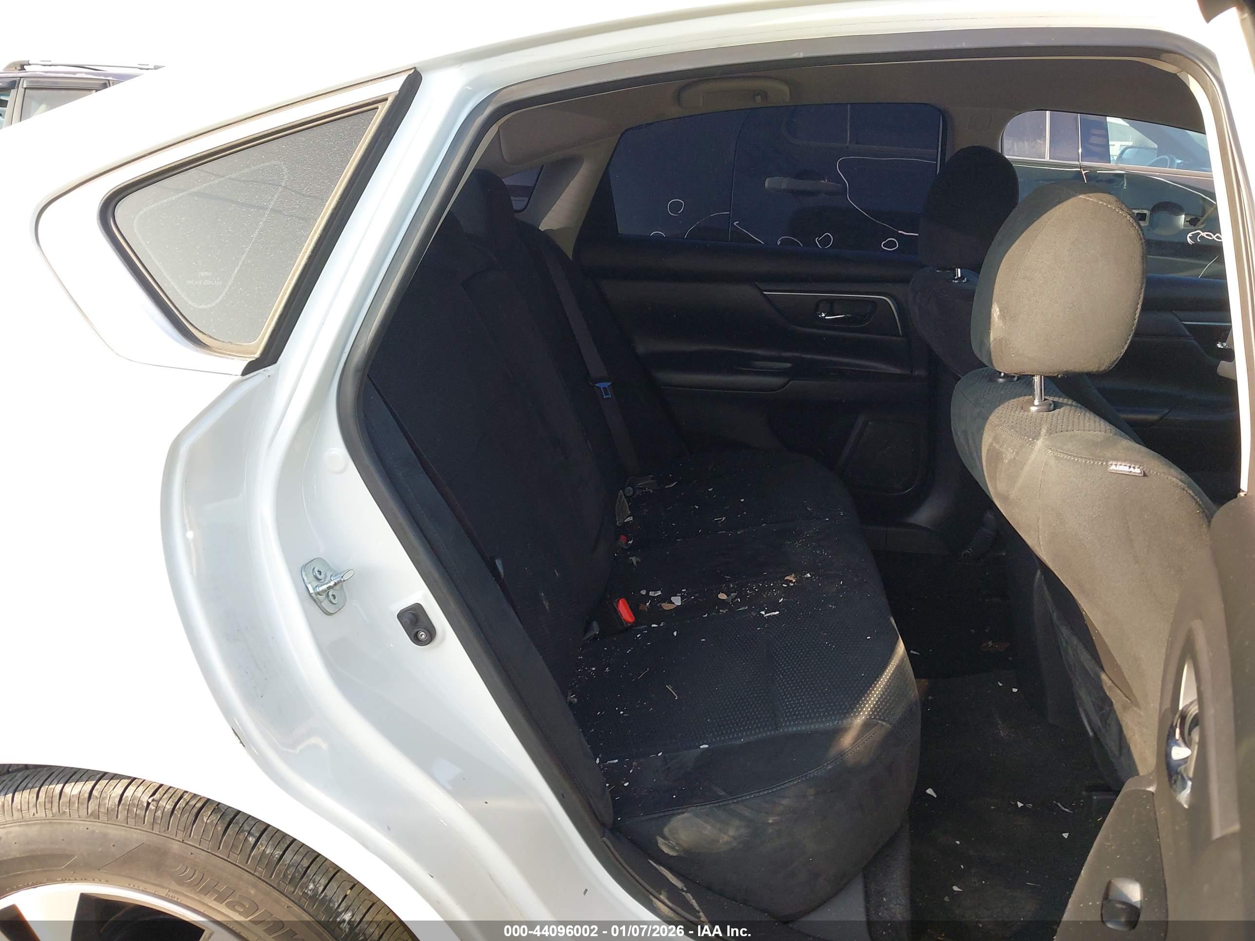 NISSAN ALTIMA image 8