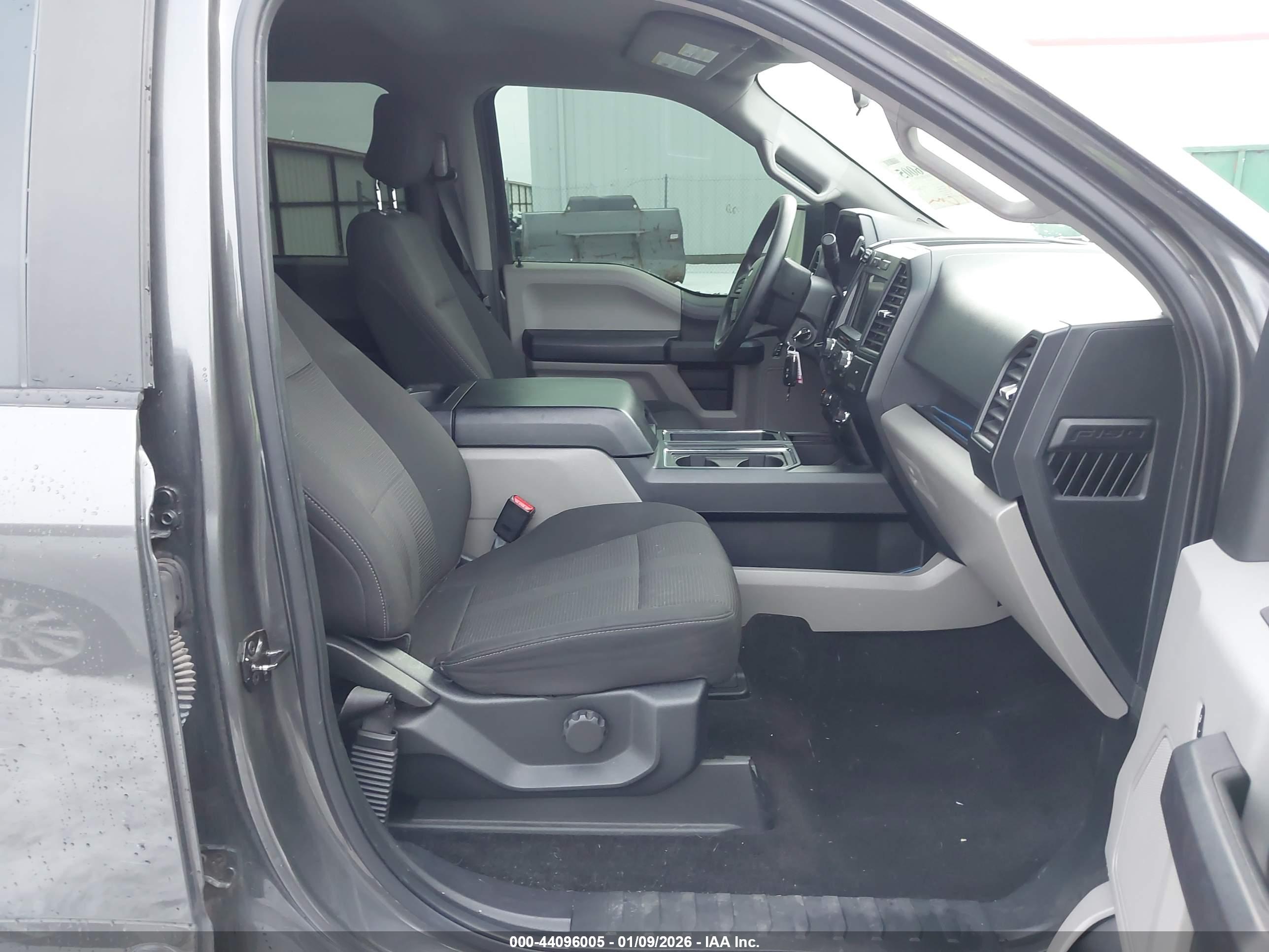 FORD F-150 image 5