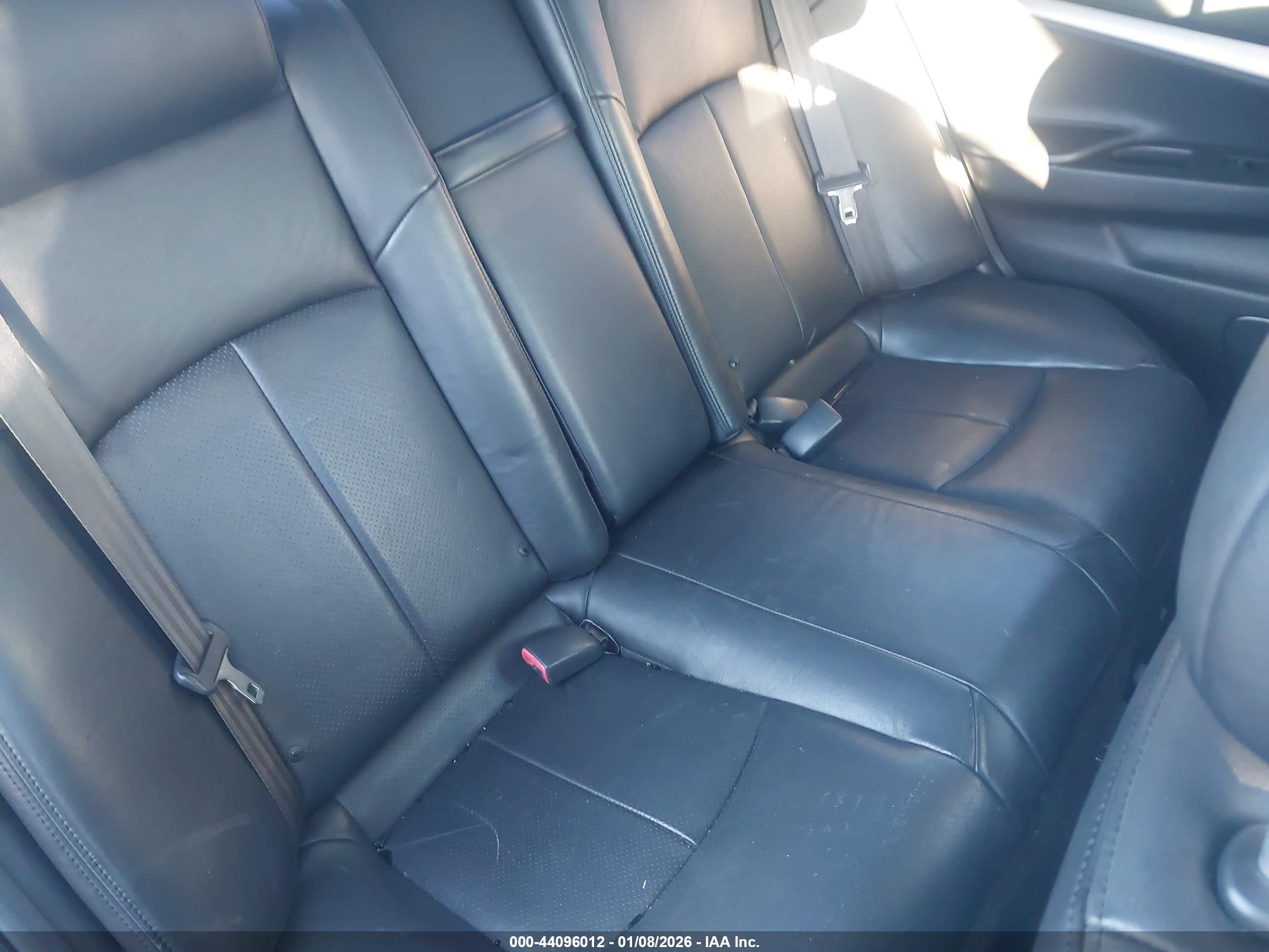 INFINITI G37 image 8
