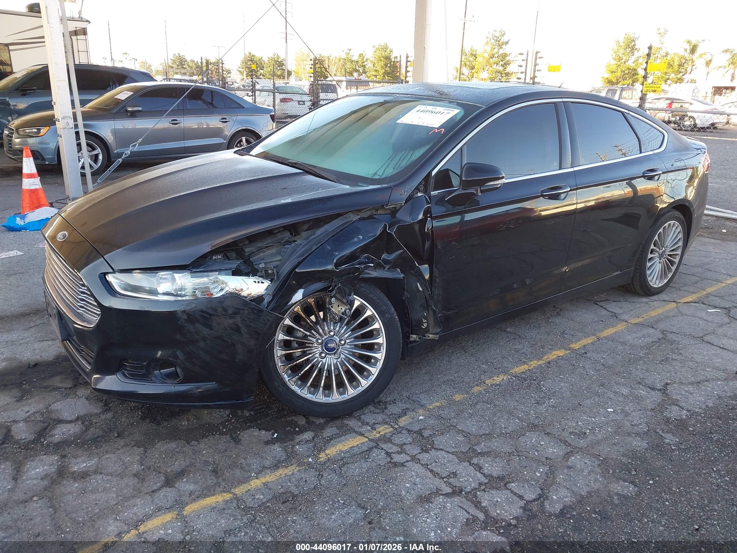 FORD FUSION image 2