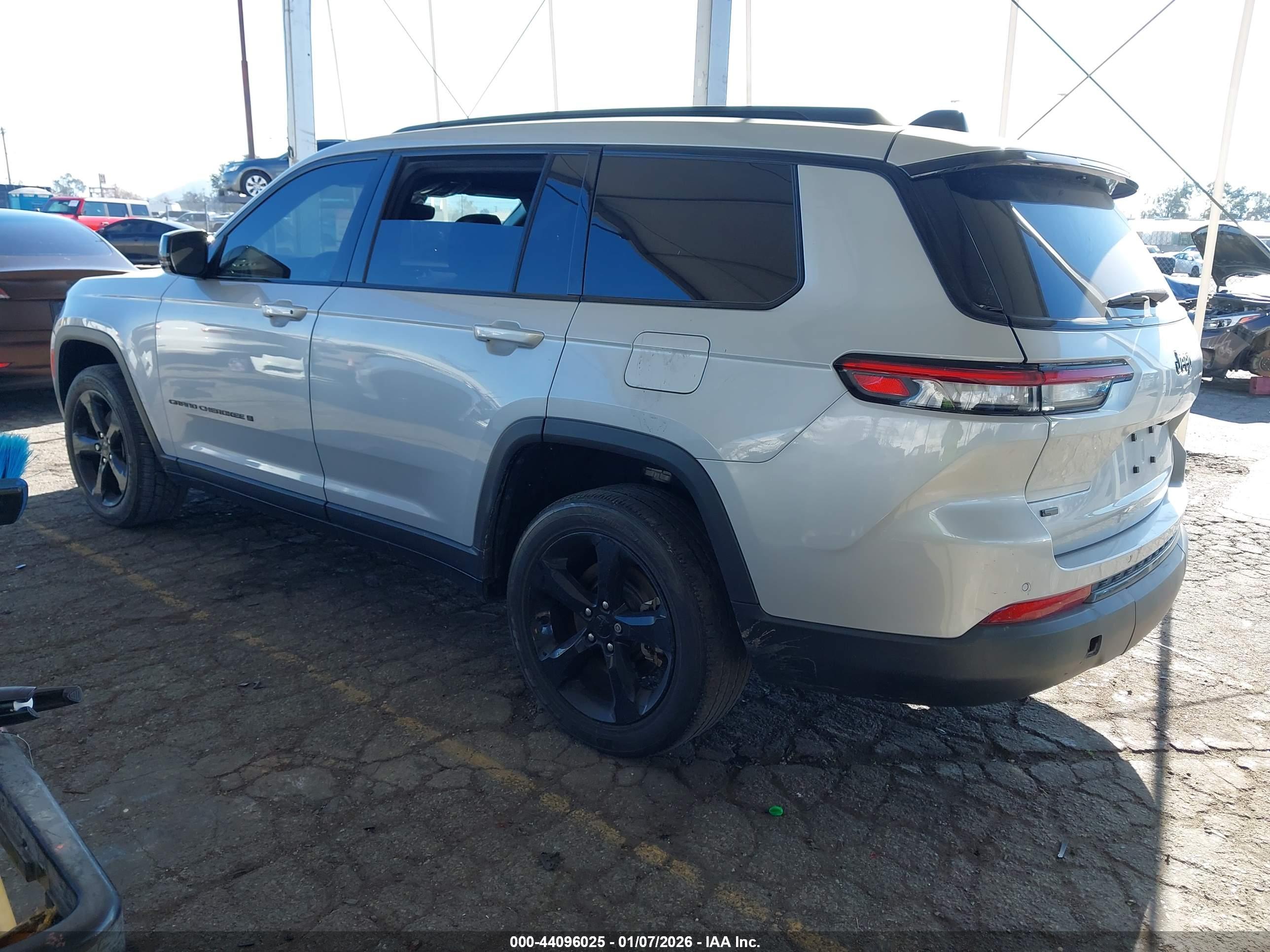 JEEP GRAND image 3