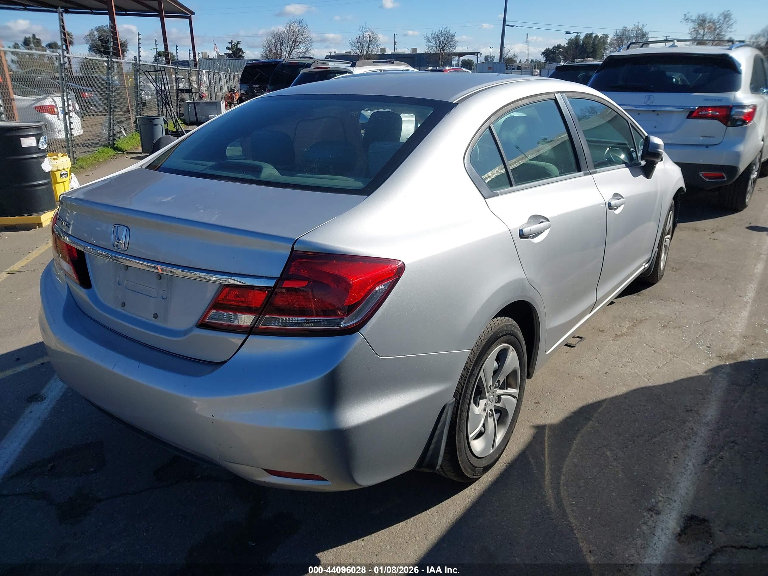 HONDA CIVIC image 4