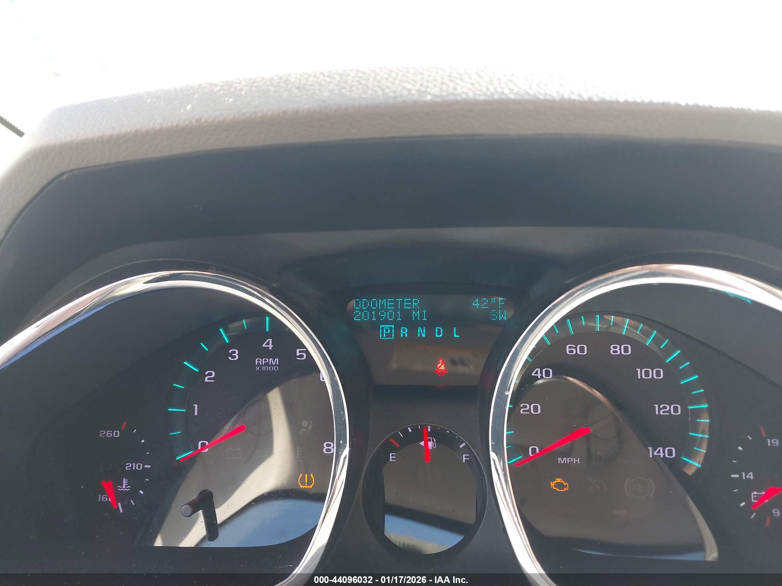 CHEVROLET TRAVERSE image 7